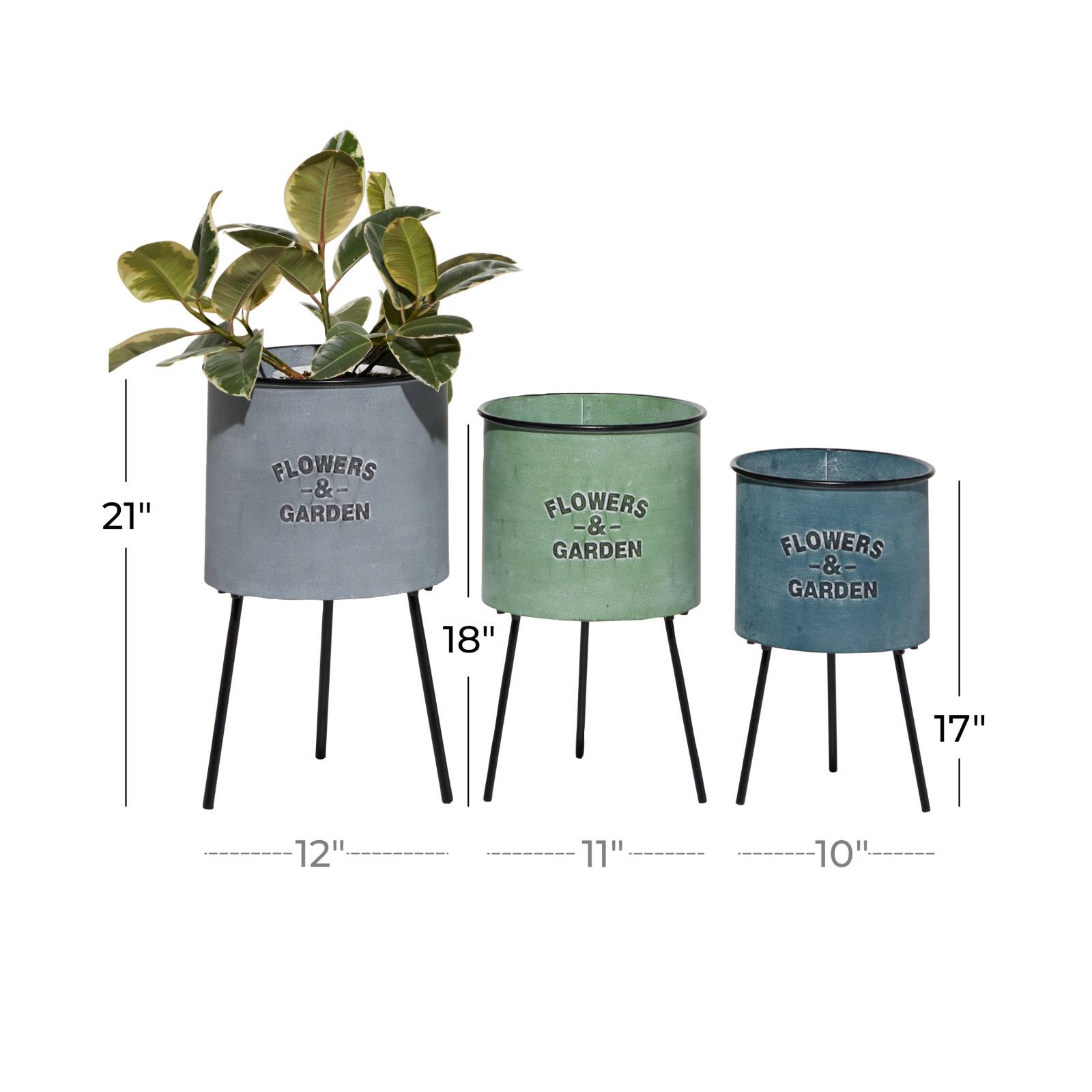 Multicolored Metal Farmhouse Planter Set