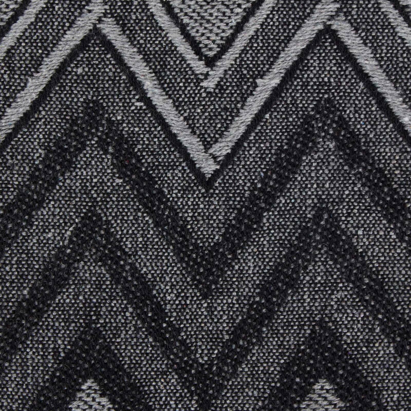 DII® Zig-Zag Chevron Throw
