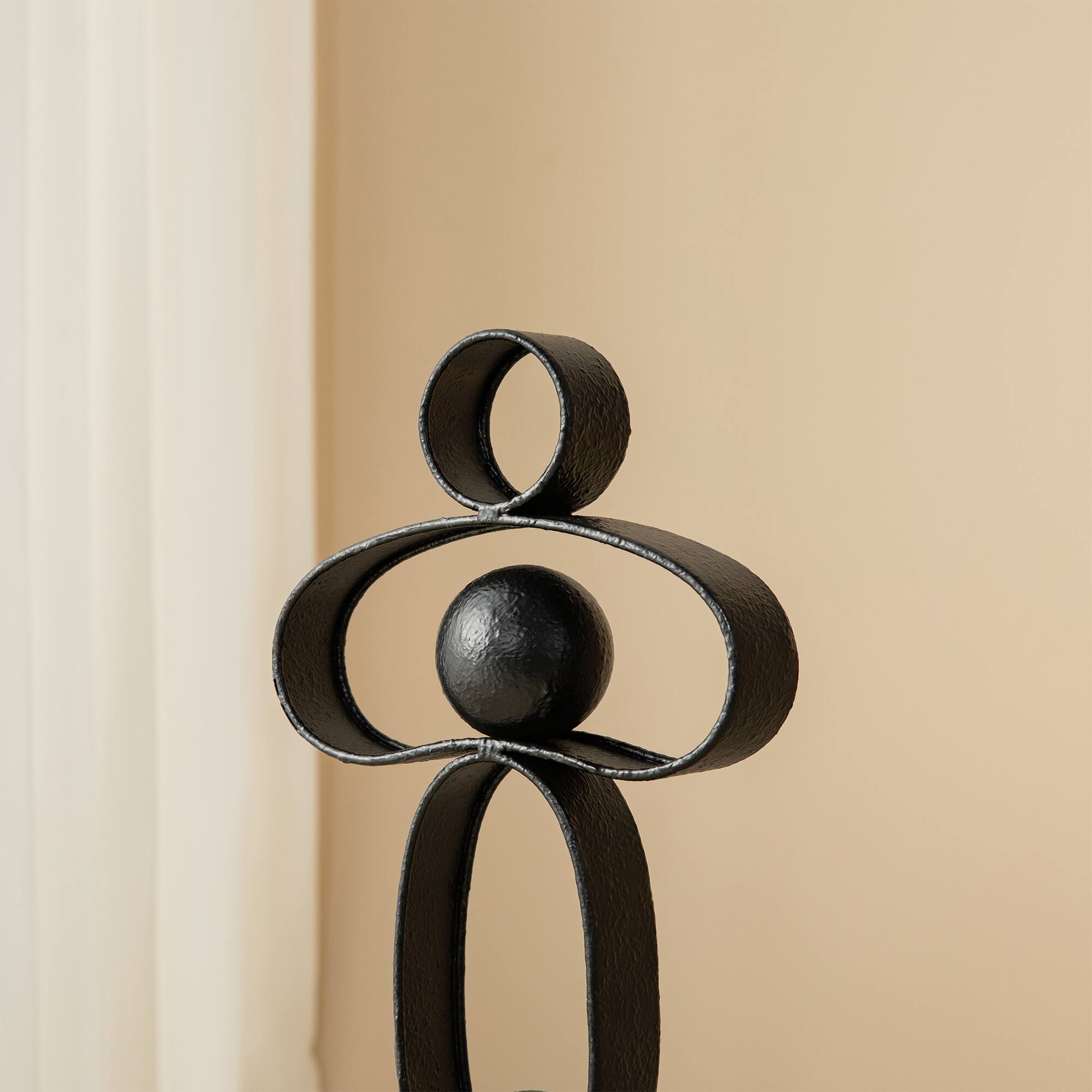 Glitzhome® 25.5" Modern Abstract Metal Sculpture Table Décor