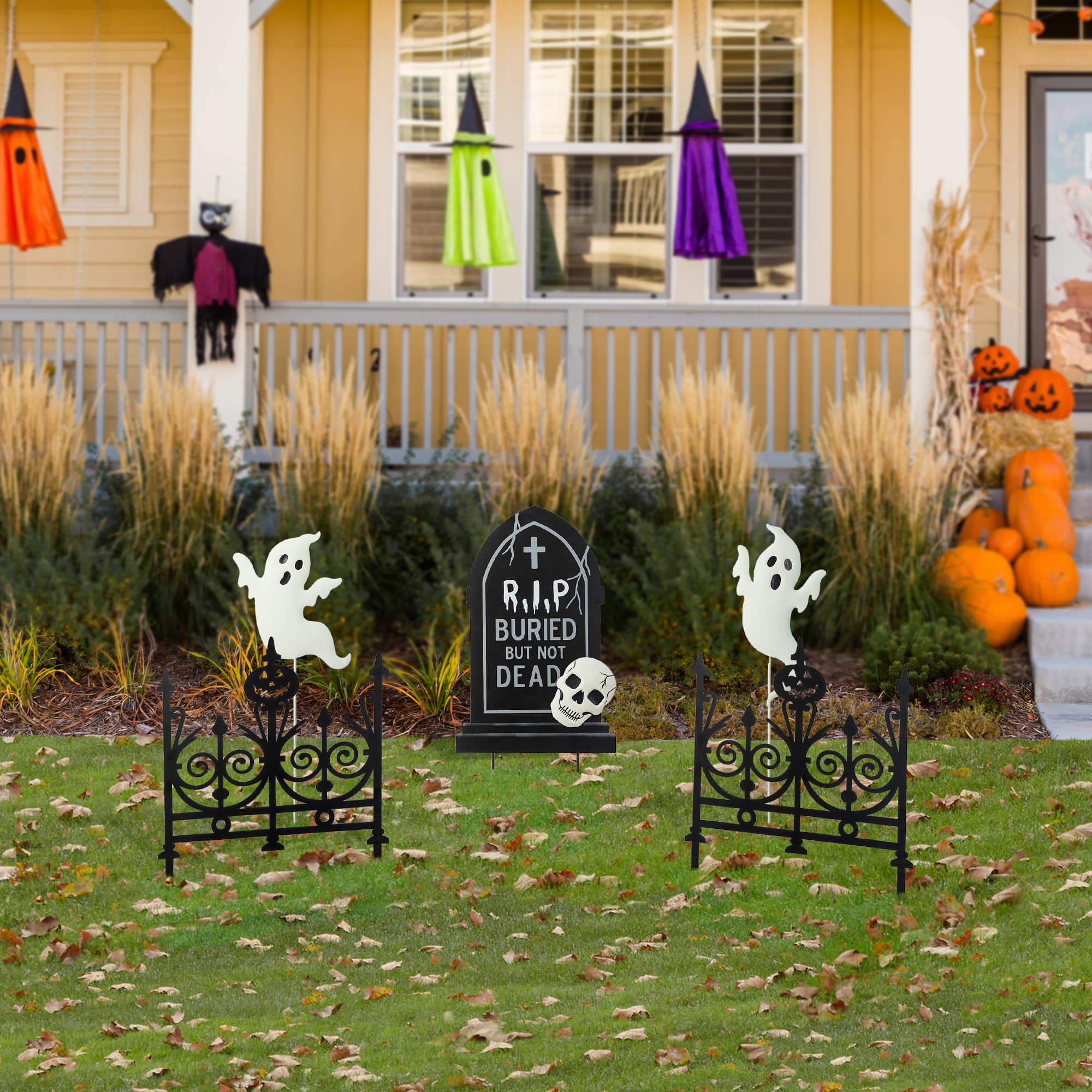 Glitzhome® 24" 5-Piece Halloween Metal Graveyard Yard Stake Set