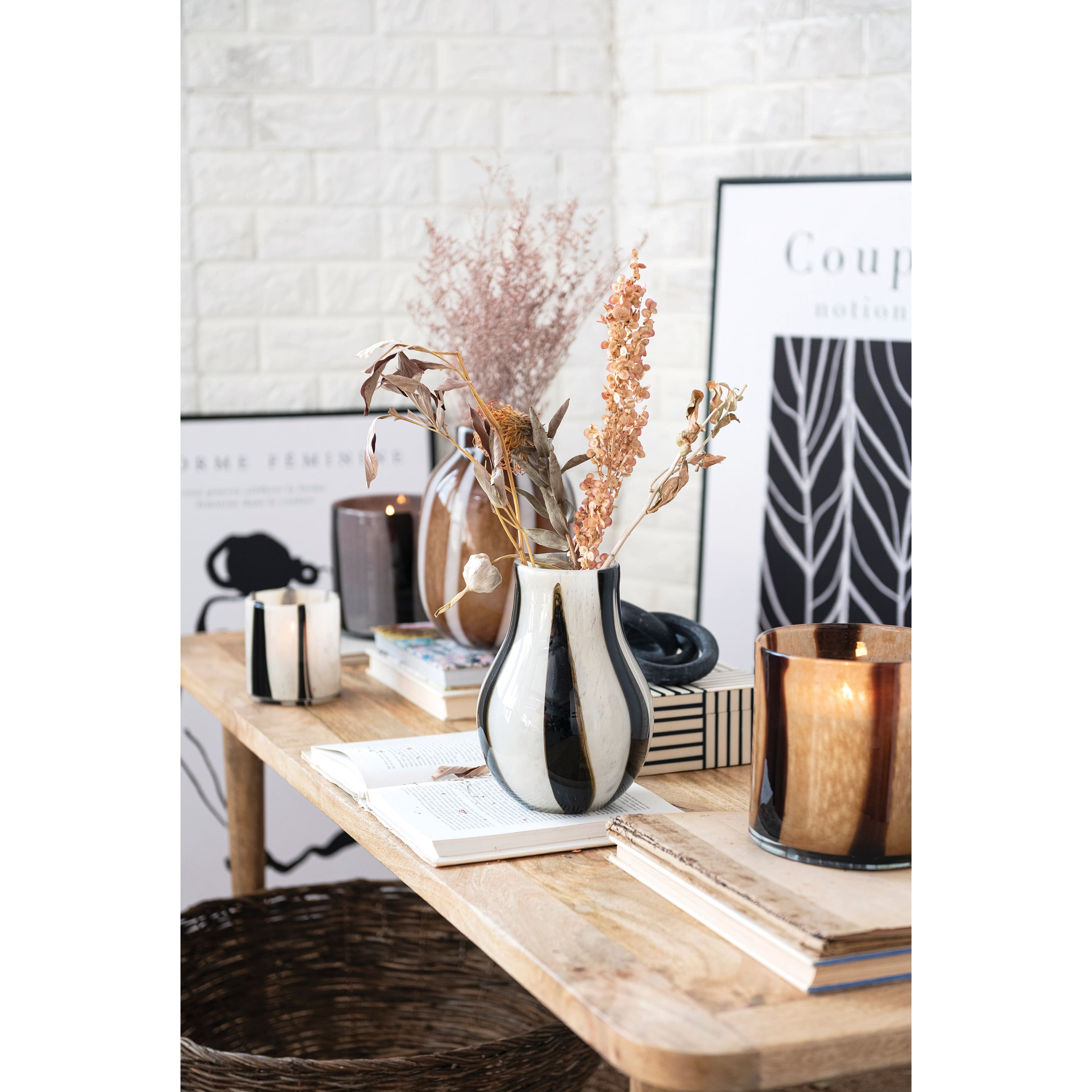 Hello Honey&#xAE; La Forme Feminine Canvas Framed Wall D&#xE9;cor
