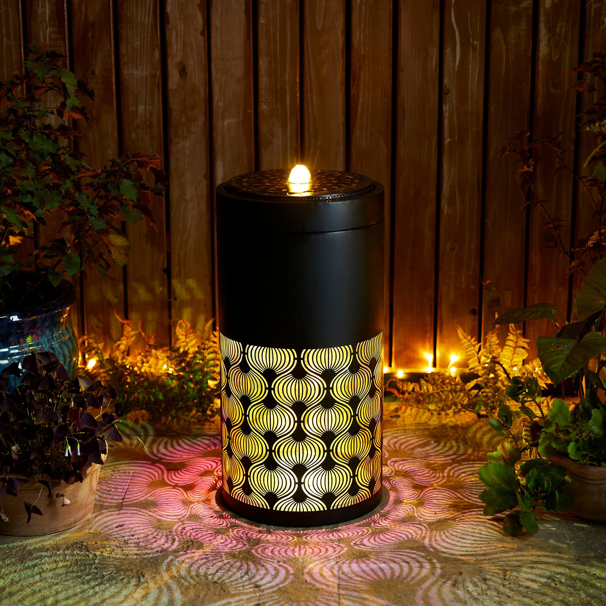 Glitzhome&#xAE; 24&#x22; Metal LED Cutout Pattern Outdoor Fountain