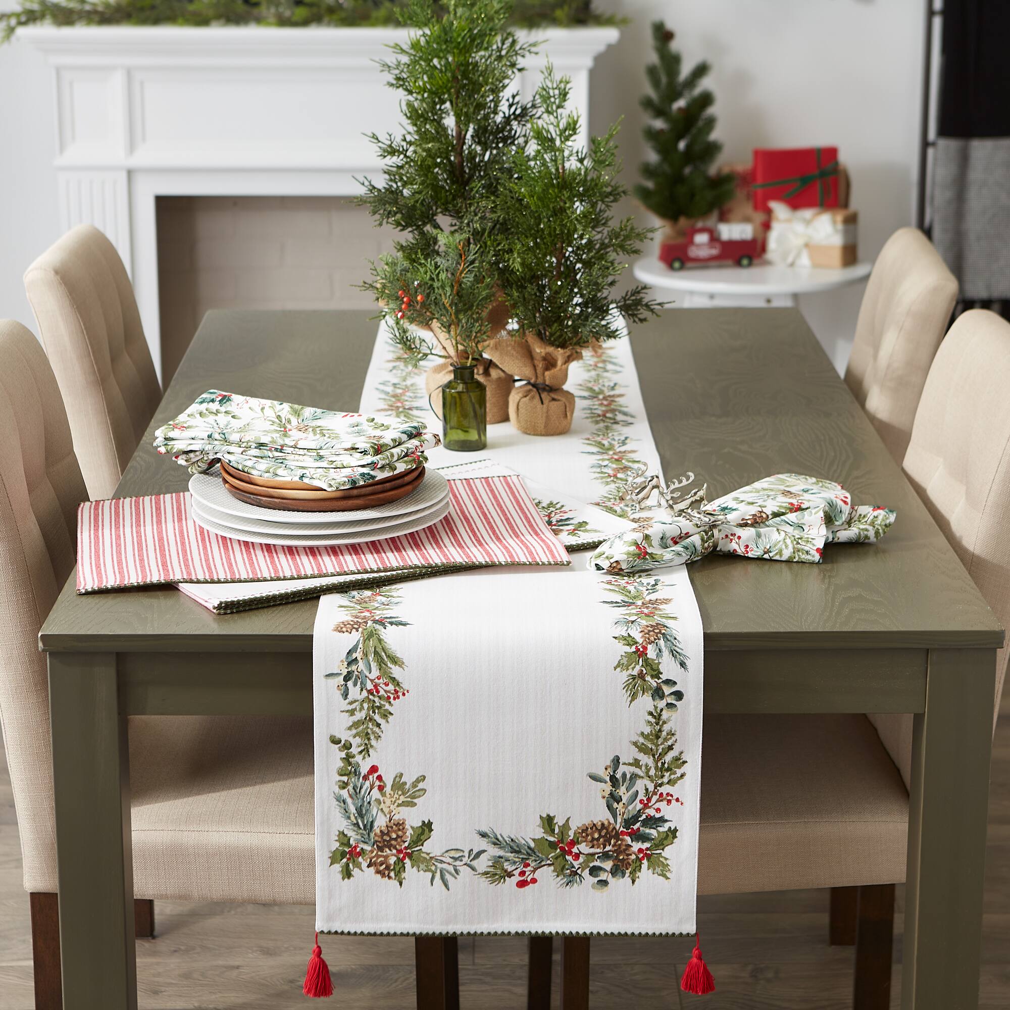 DII® Heritage Holiday Sprigs Reversible Embellished Placemats, 4ct.
