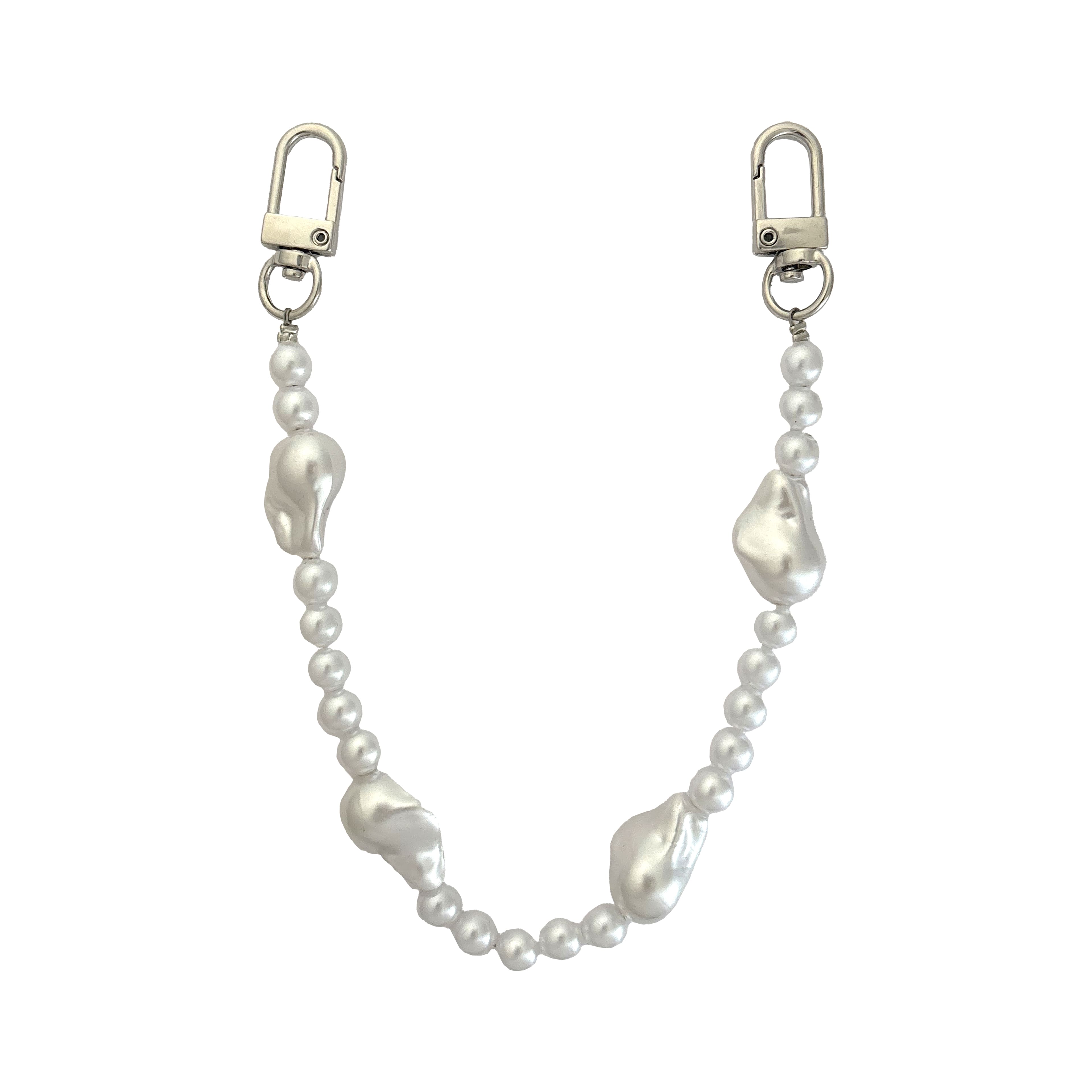 Blue Moon Studio&#x2122; White Pearl Chain Bag Charm