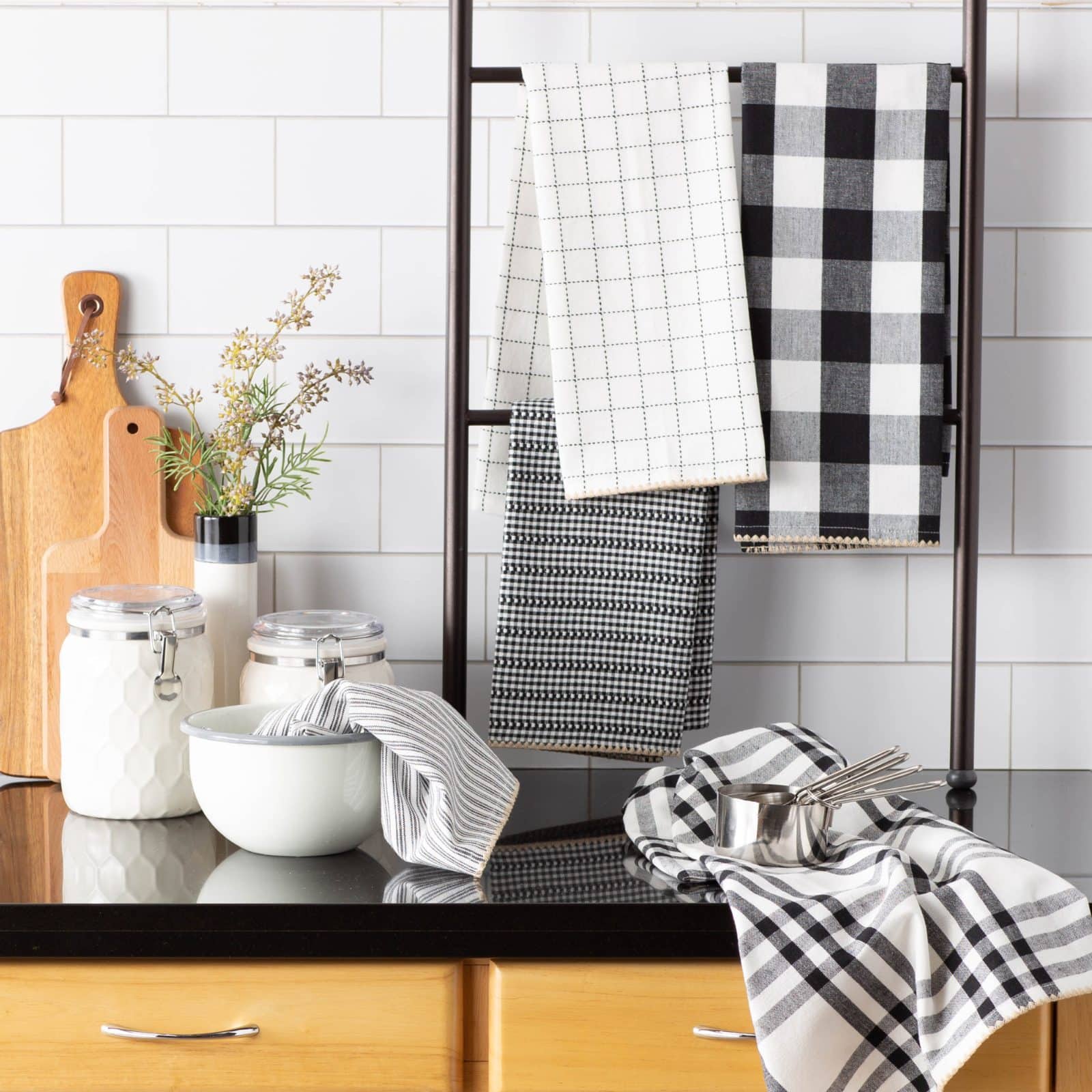 DII&#xAE; Black Farmhouse Woven Dishtowel Set