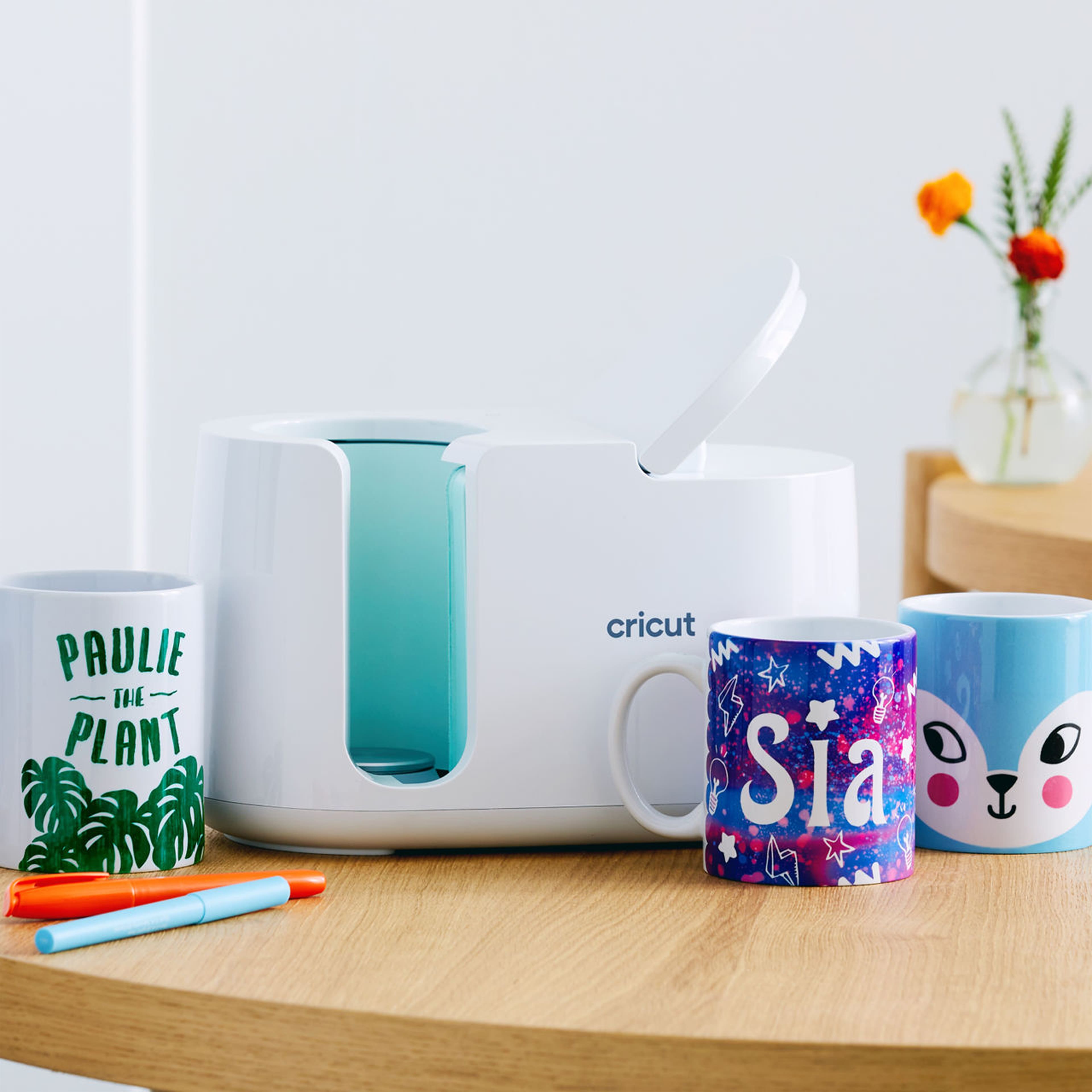 Cricut Mug Press&#x2122; &#x26; Sublimation Bundle