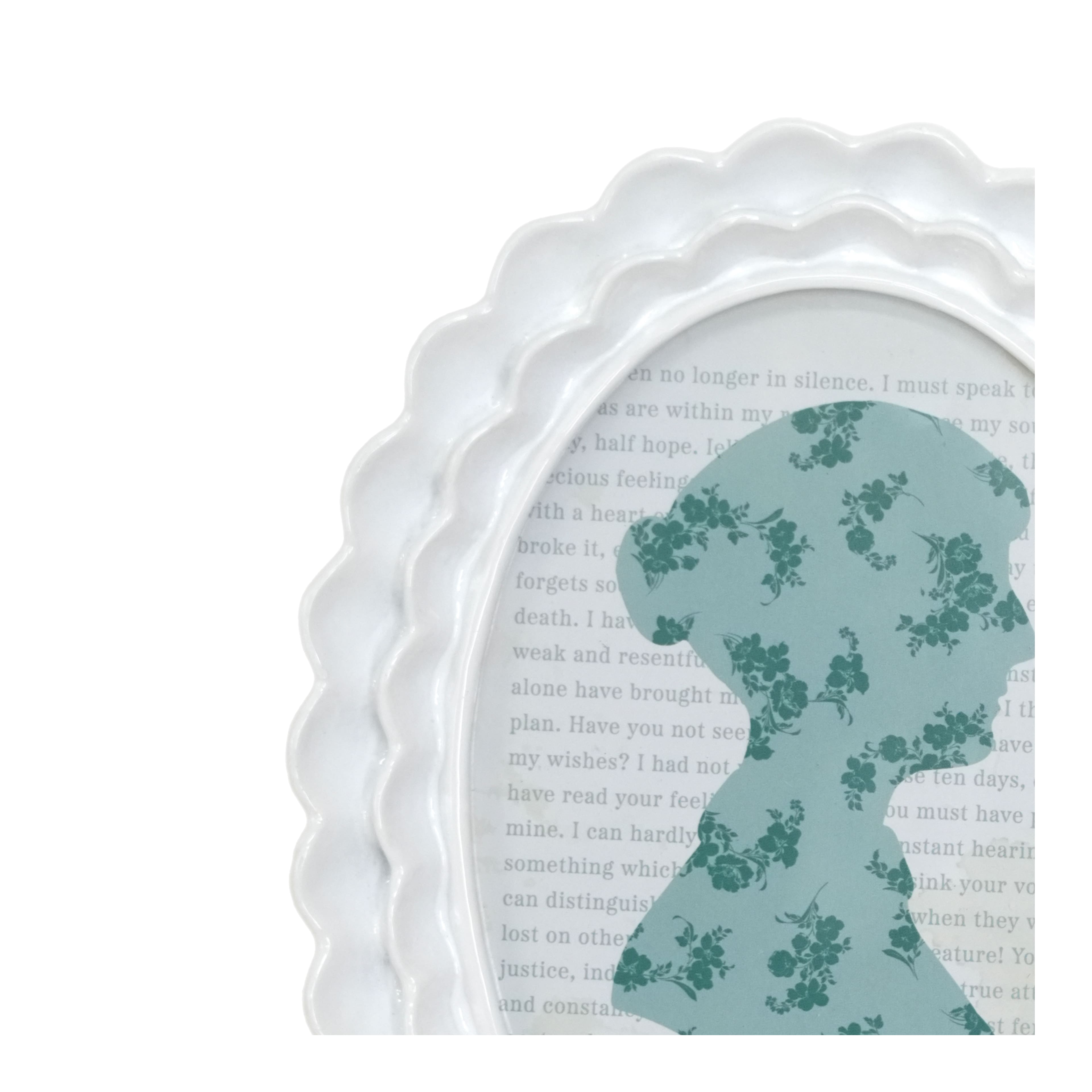Just Jane 5&#x22; x 7&#x22; Layered Wave Oval Frame by Studio D&#xE9;cor&#xAE;