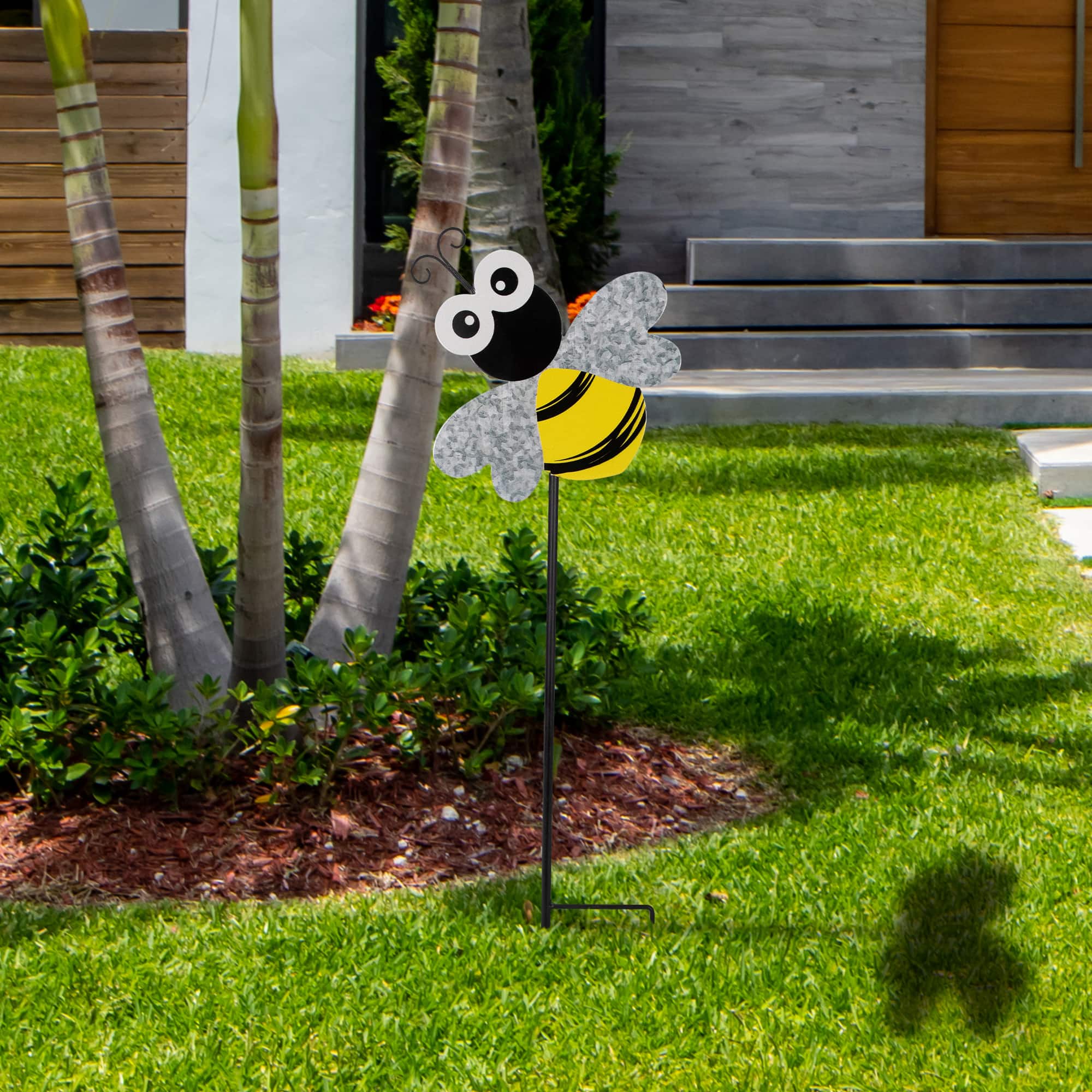 23&#x22; Black &#x26; Yellow Bee Metal Garden Stake 