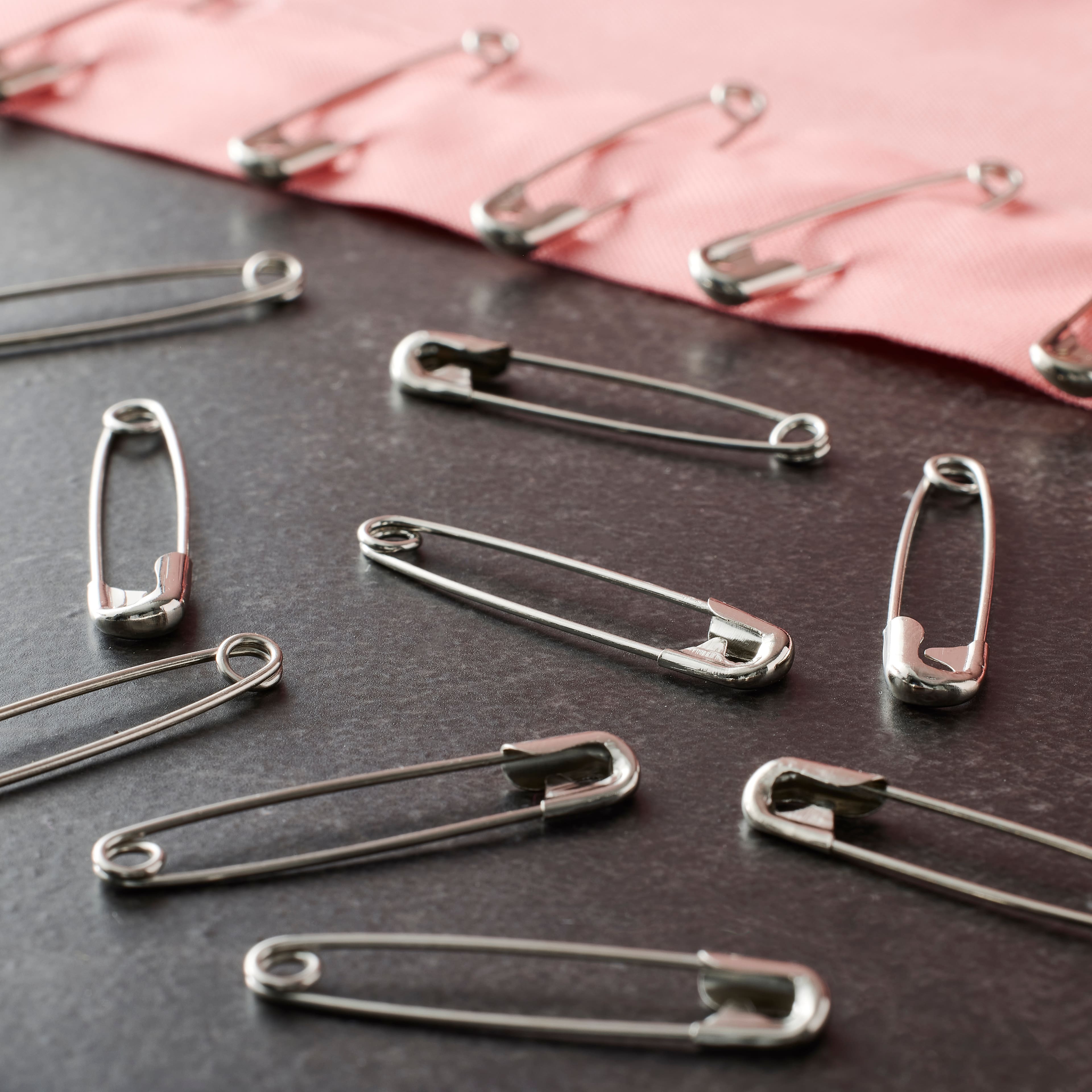 12 Packs: 75 ct. (900 total) 1.5" Quilter's Safety Pins by Loops & Threads™
