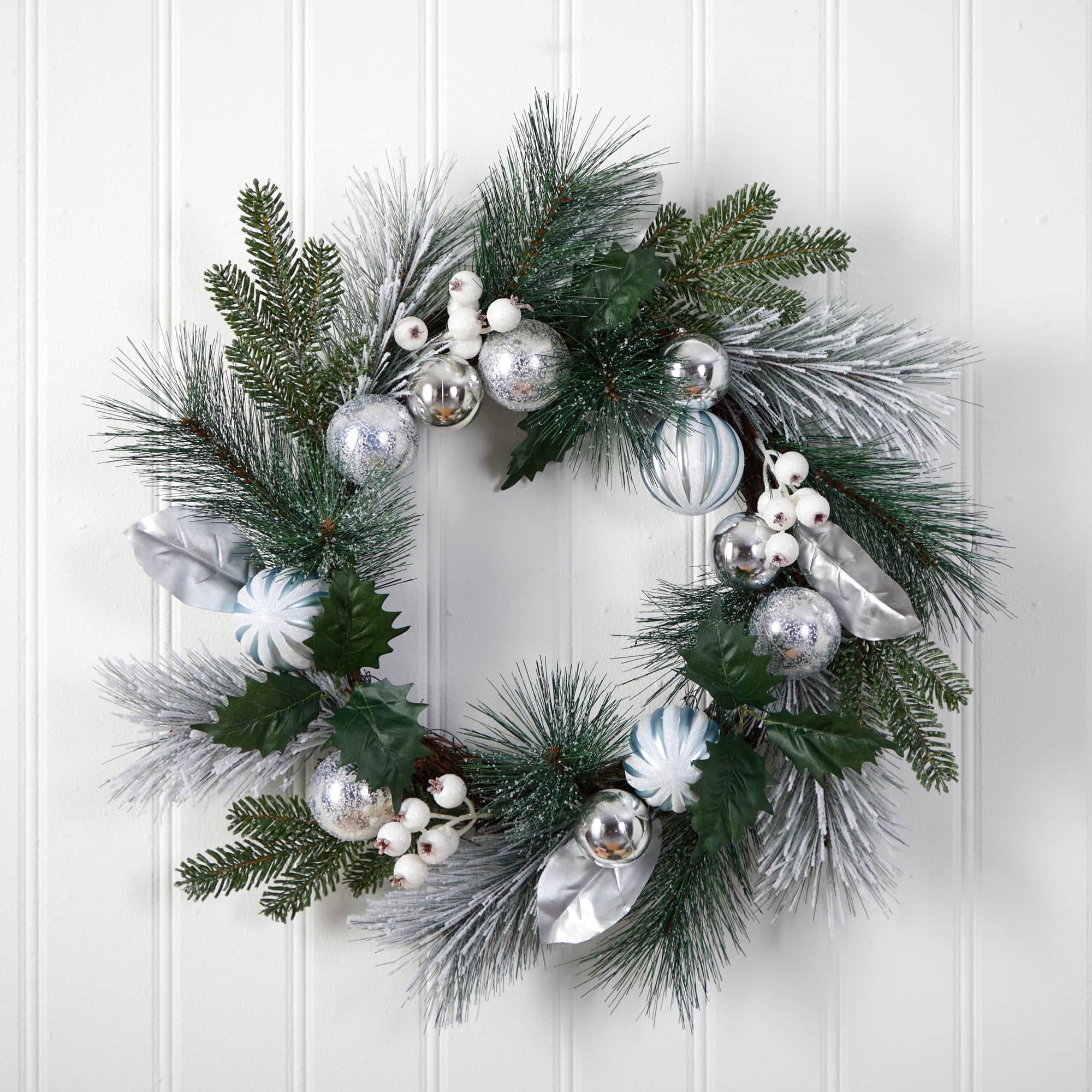24&#x22; Pinecones &#x26; Berries Christmas Wreath with Silver Ornaments
