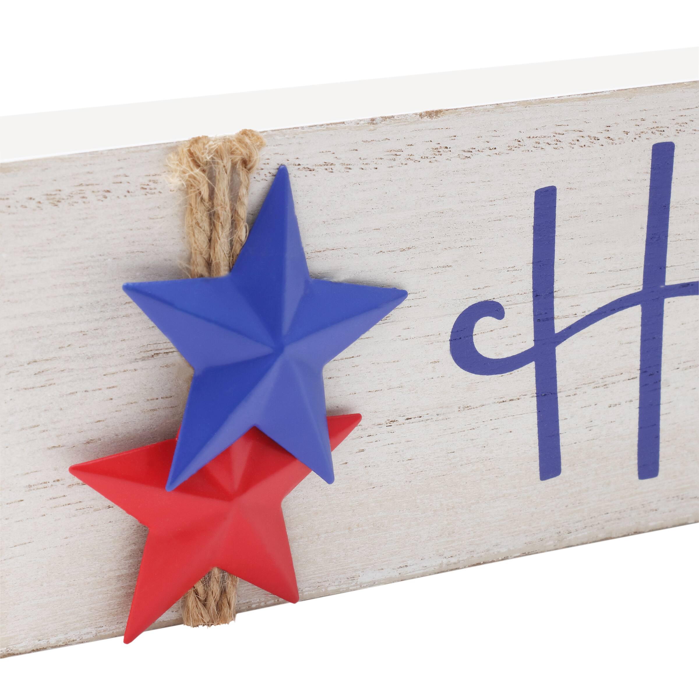 19&#x22; Patriotic Happy 4th of July Tabletop D&#xE9;cor