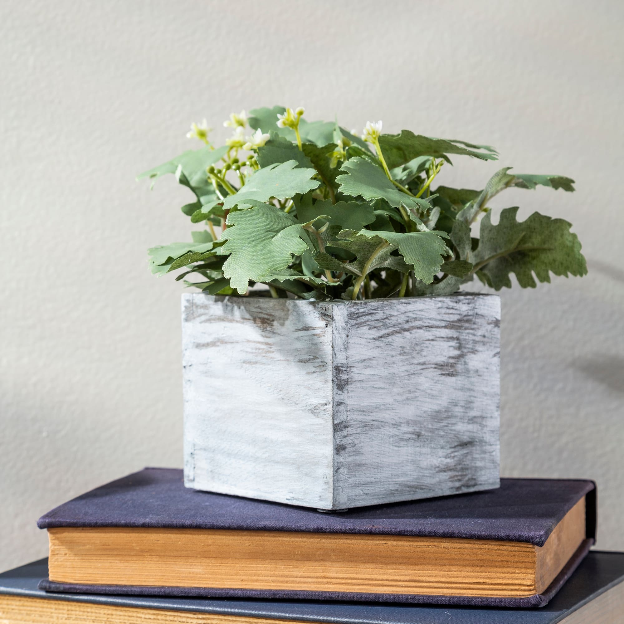 12 Pack: Varathane® Whitewash Wood Enhancer