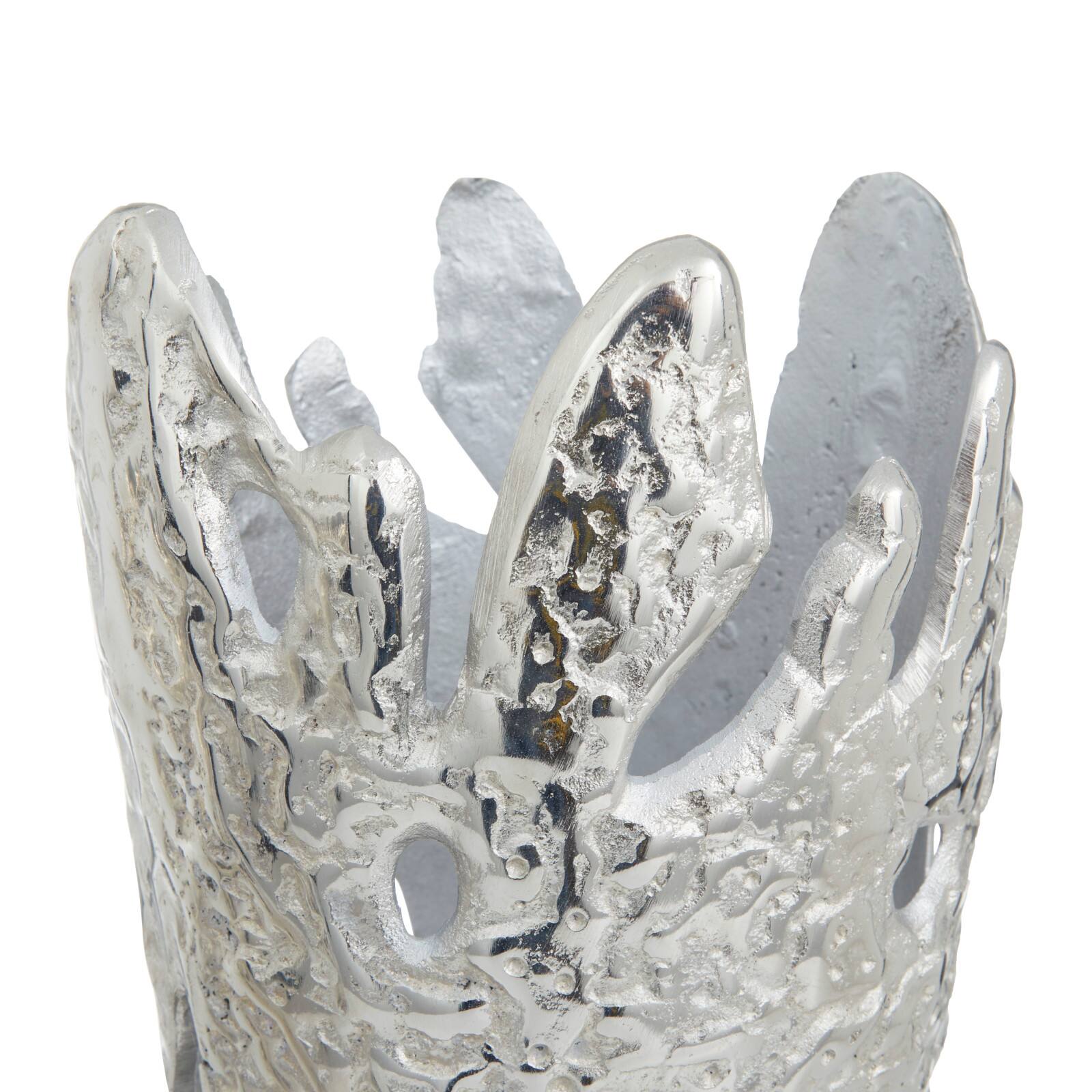 Set of 2&#x22; Silver Aluminum Contemporary Vases, 20&#x22; x 7&#x22; x 6&#x22;