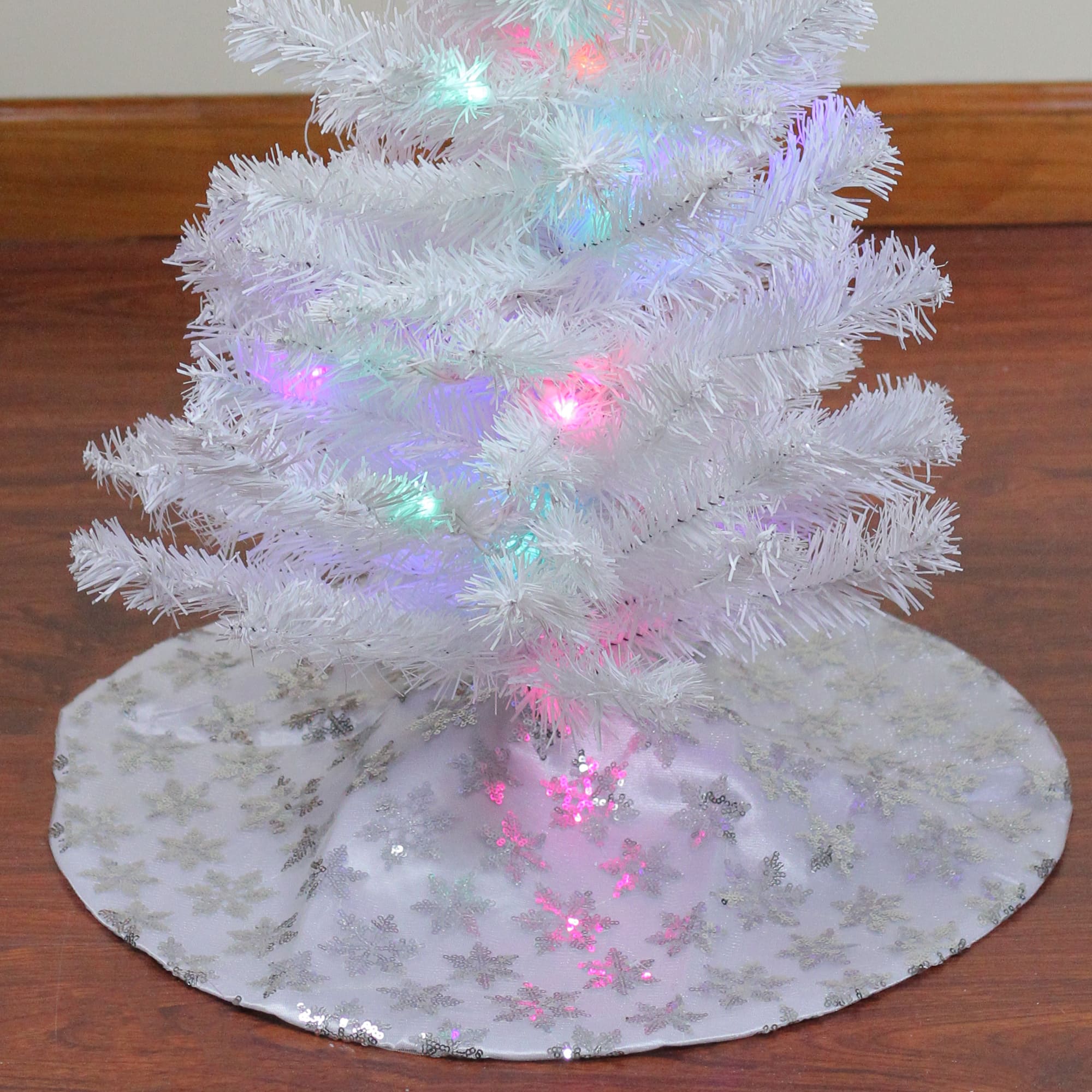 20" White & Silver Sequin Snowflake Mini Tree Skirt