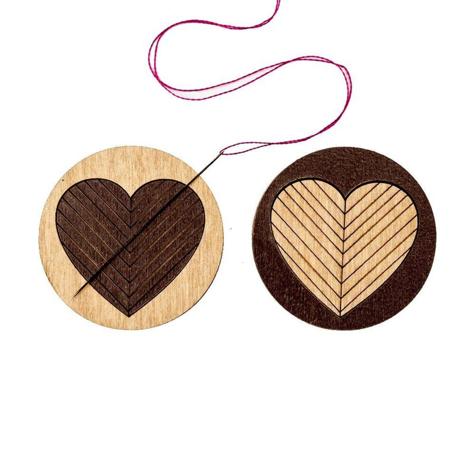 Wonderland Crafts Heart Double-Sided Magnetic Needle Holder