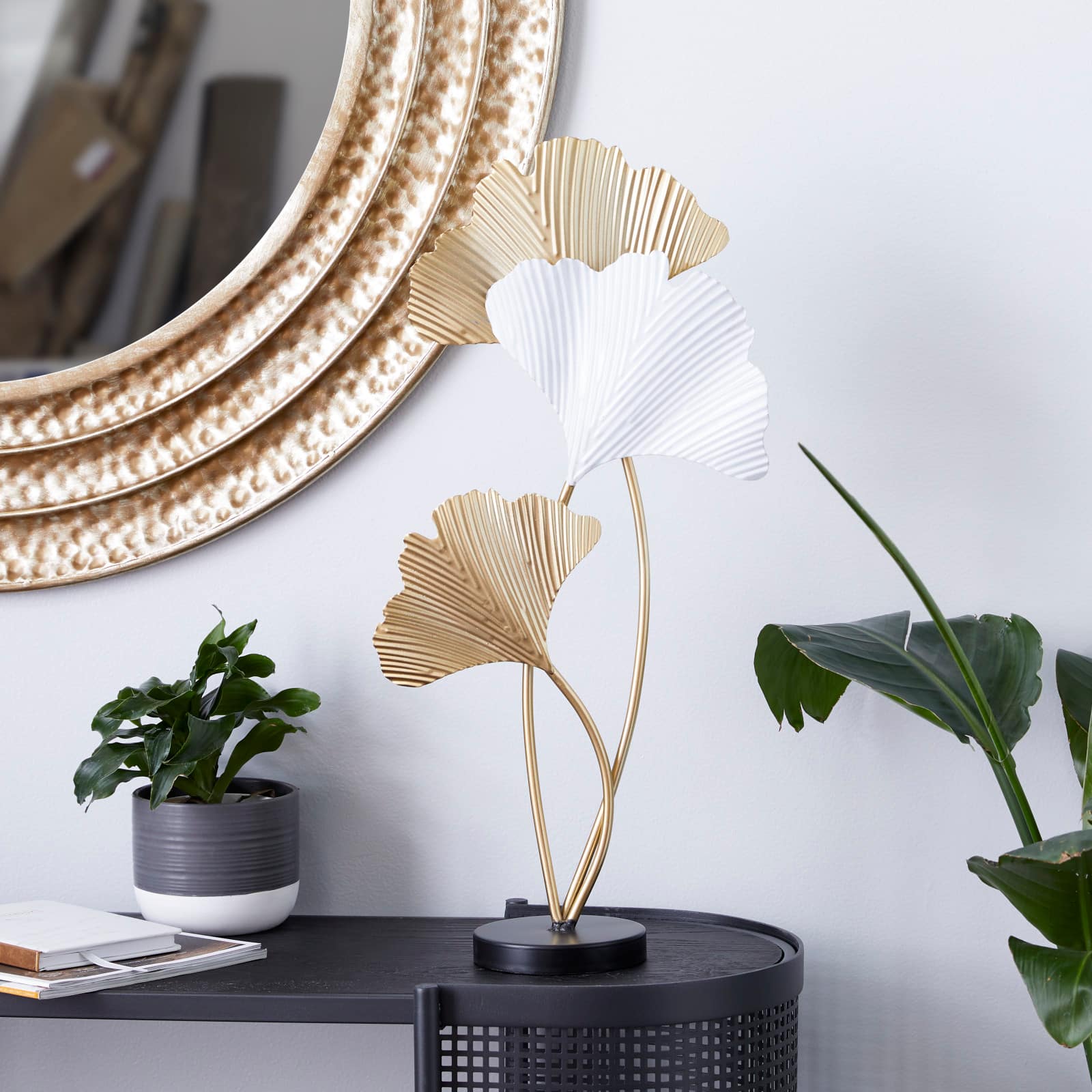 24&#x22; White &#x26; Gold Metal Modern Nature Sculpture