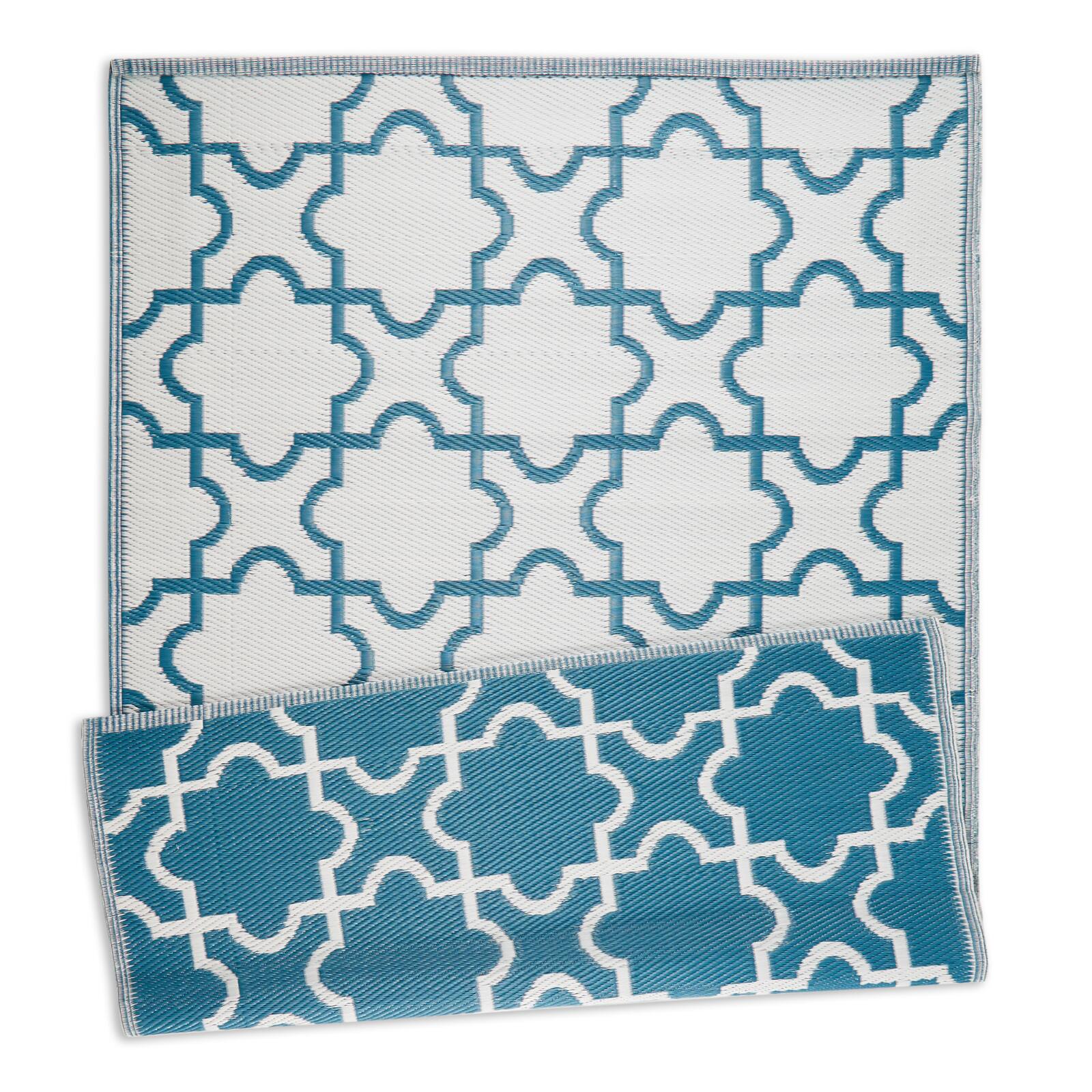 DII&#xAE; Storm Blue &#x26; White Lattice Outdoor Rug, 4ft. x 6ft.