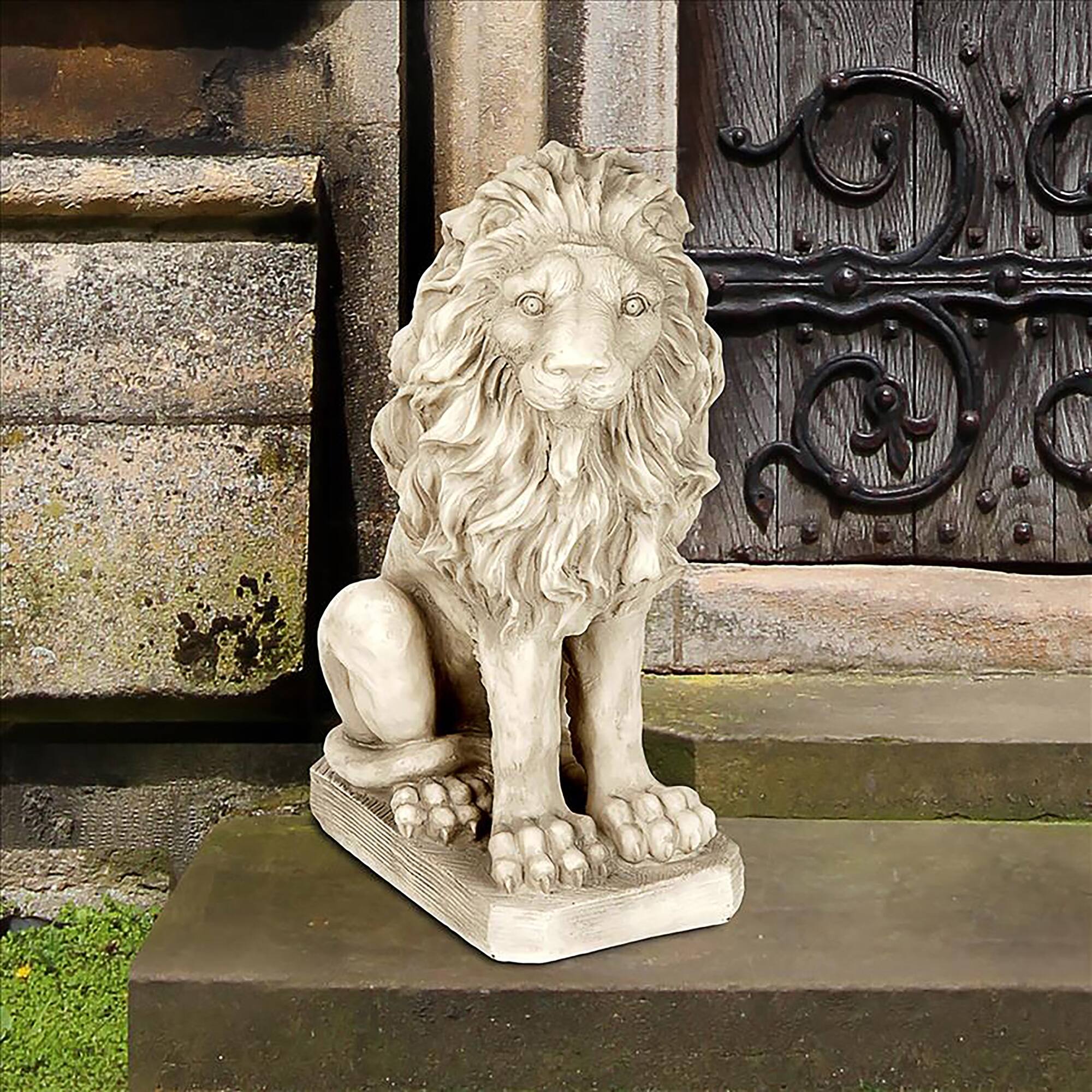 Design Toscano 21&#x22; Mansfield Manor Lion Sentinel Statue Looking Right