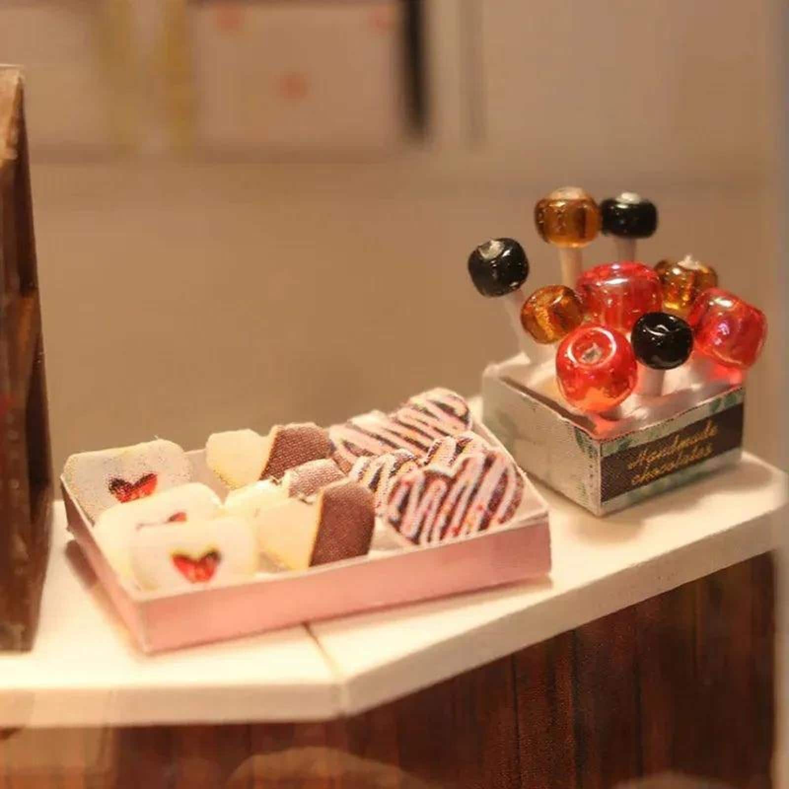 Wizardi Chocolatier Miniature Dollhouse Roombox Kit