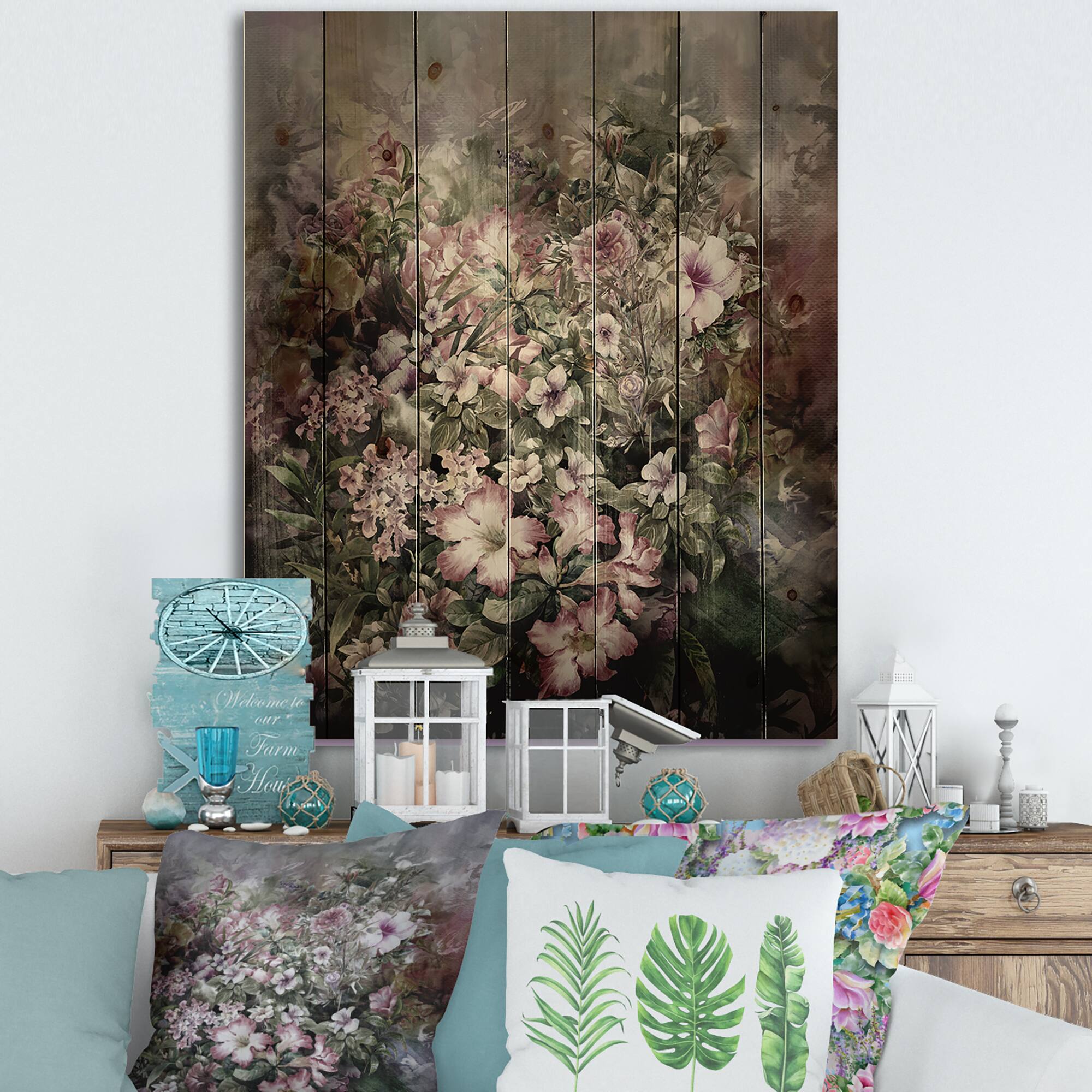 Designart - Retro Drawing of Flowers IV - Vintage Print on Natural Pine Wood