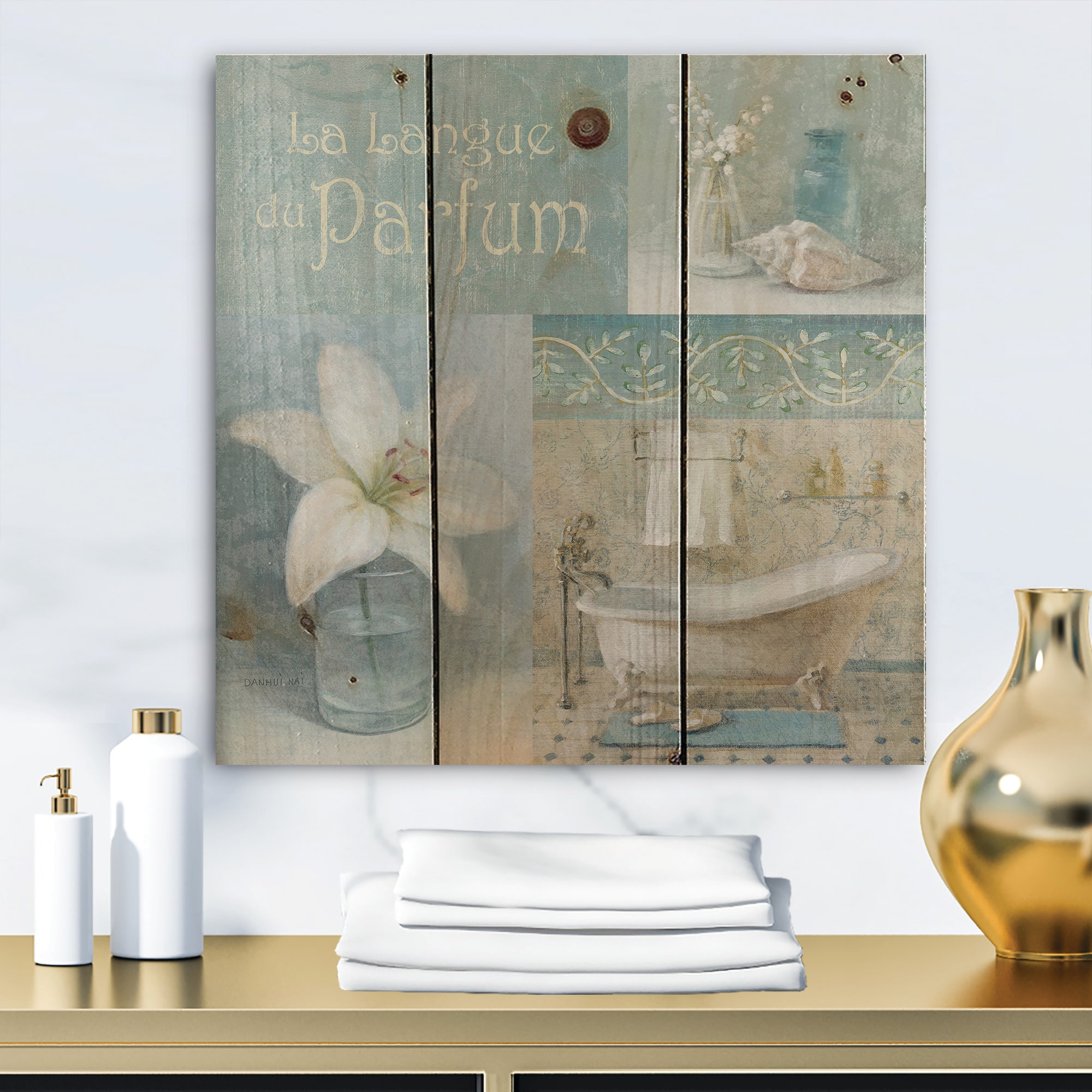 Designart - Bathroom Lily Parfum Bath Story - Traditional Print on Natural Pine Wood