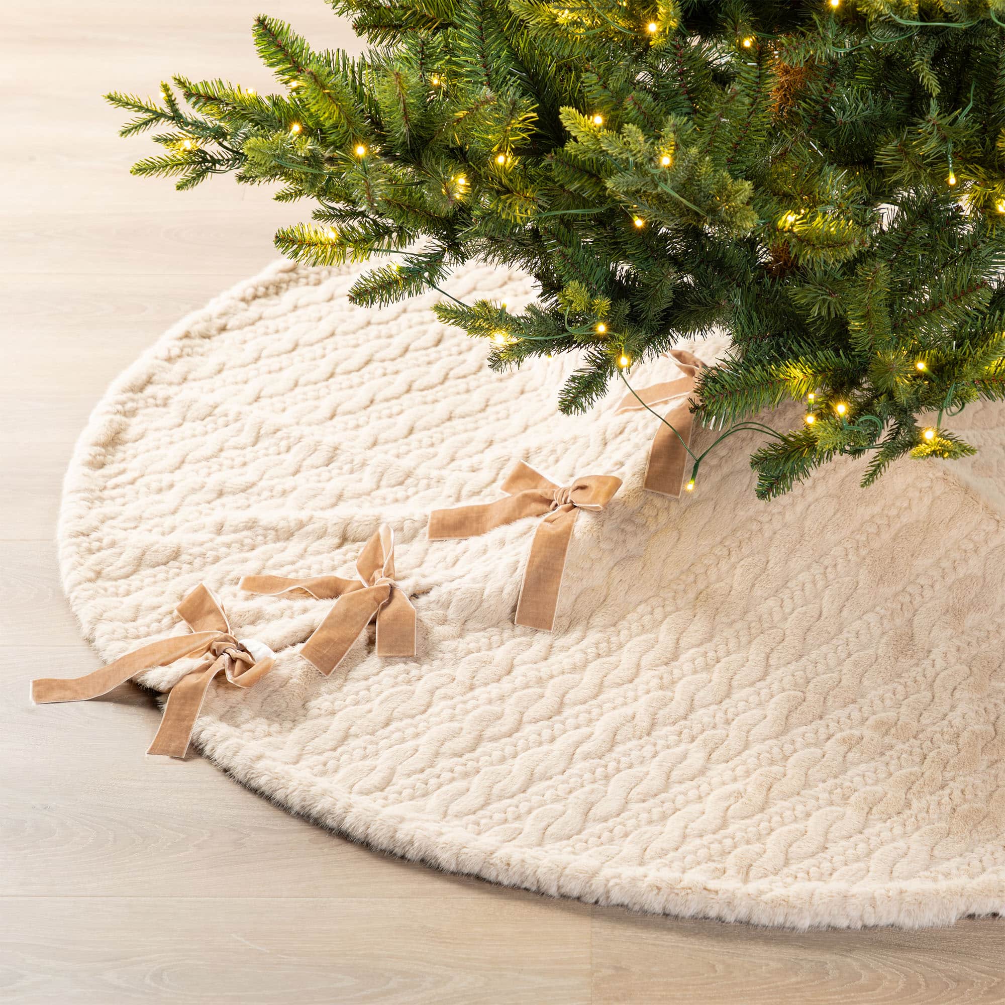 Glitzhome® 60"D Reversible Twisted Faux Marten Fur Christmas Tree Skirt