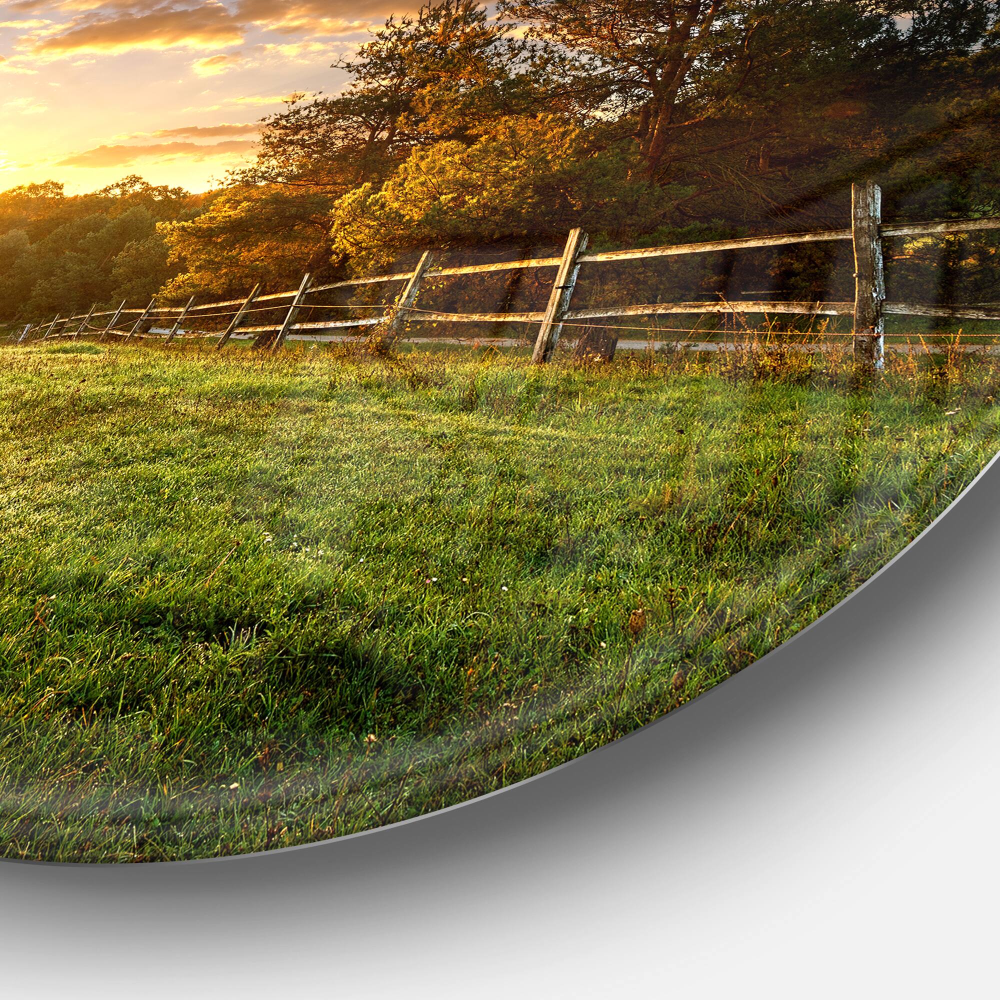 Designart - Fenced Ranch at Sunrise' Landscape Round Circle Metal Wall Art