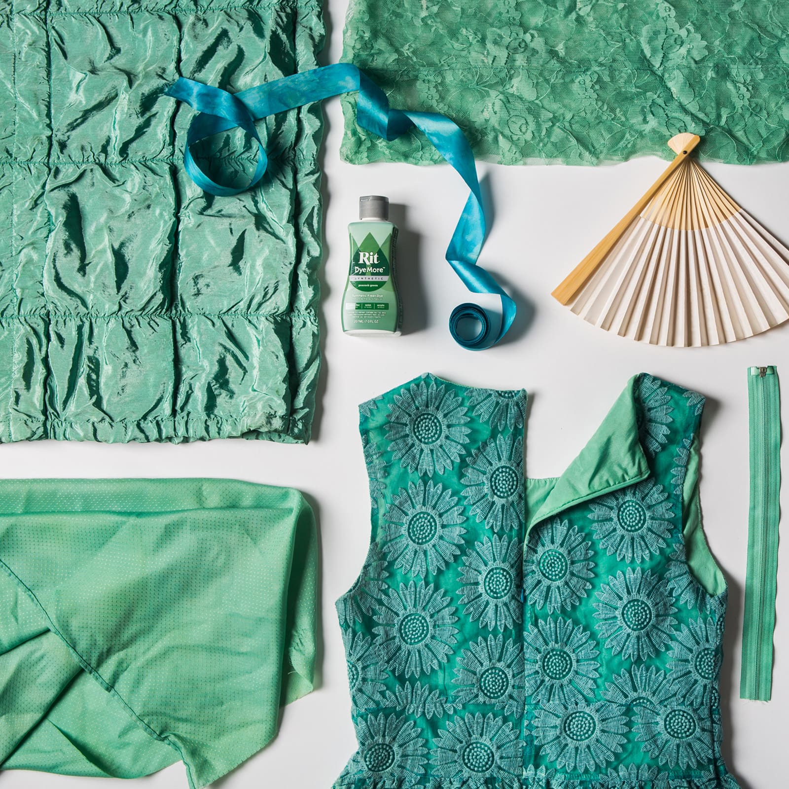 Rit® DyeMore™ Synthetic Fibre Dye