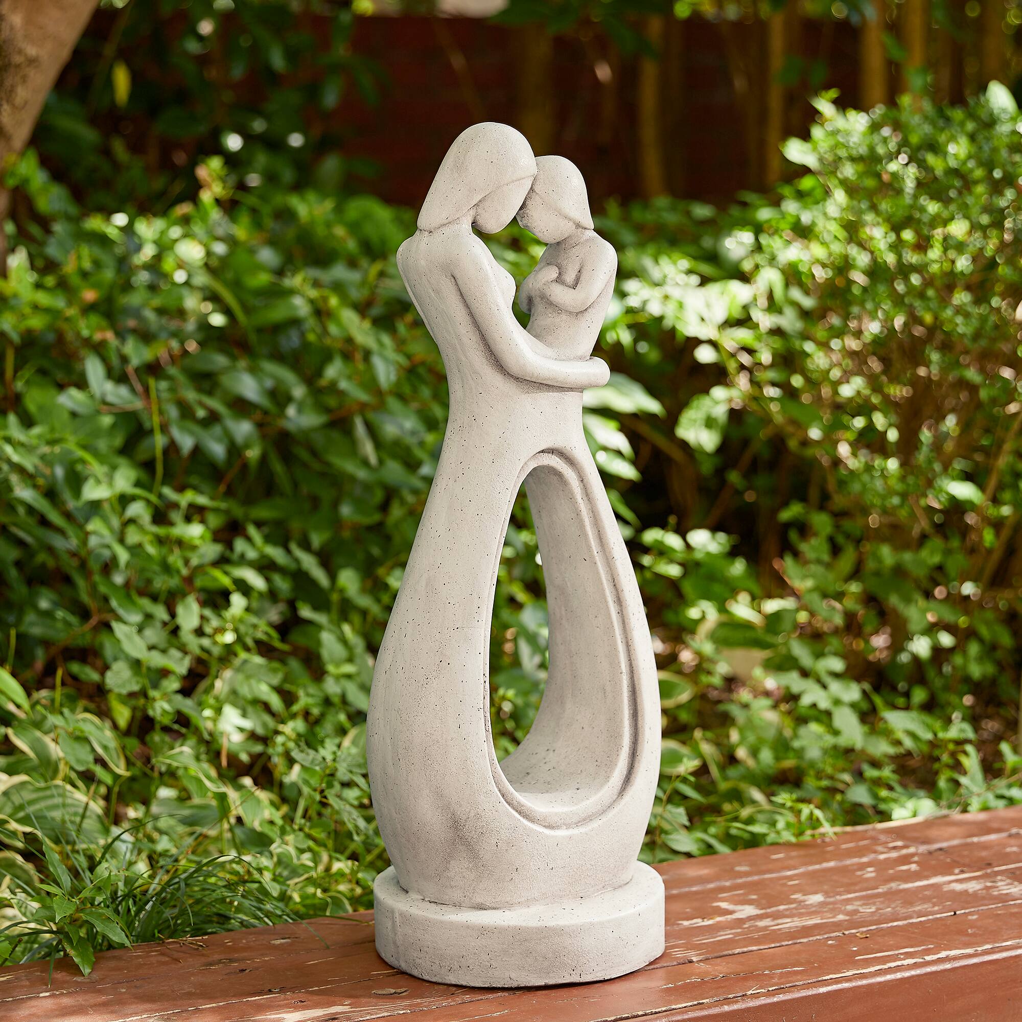 Glitzhome® 24.75" Modern Abstract Sculpture Hugging Mommy & Baby Garden Statue