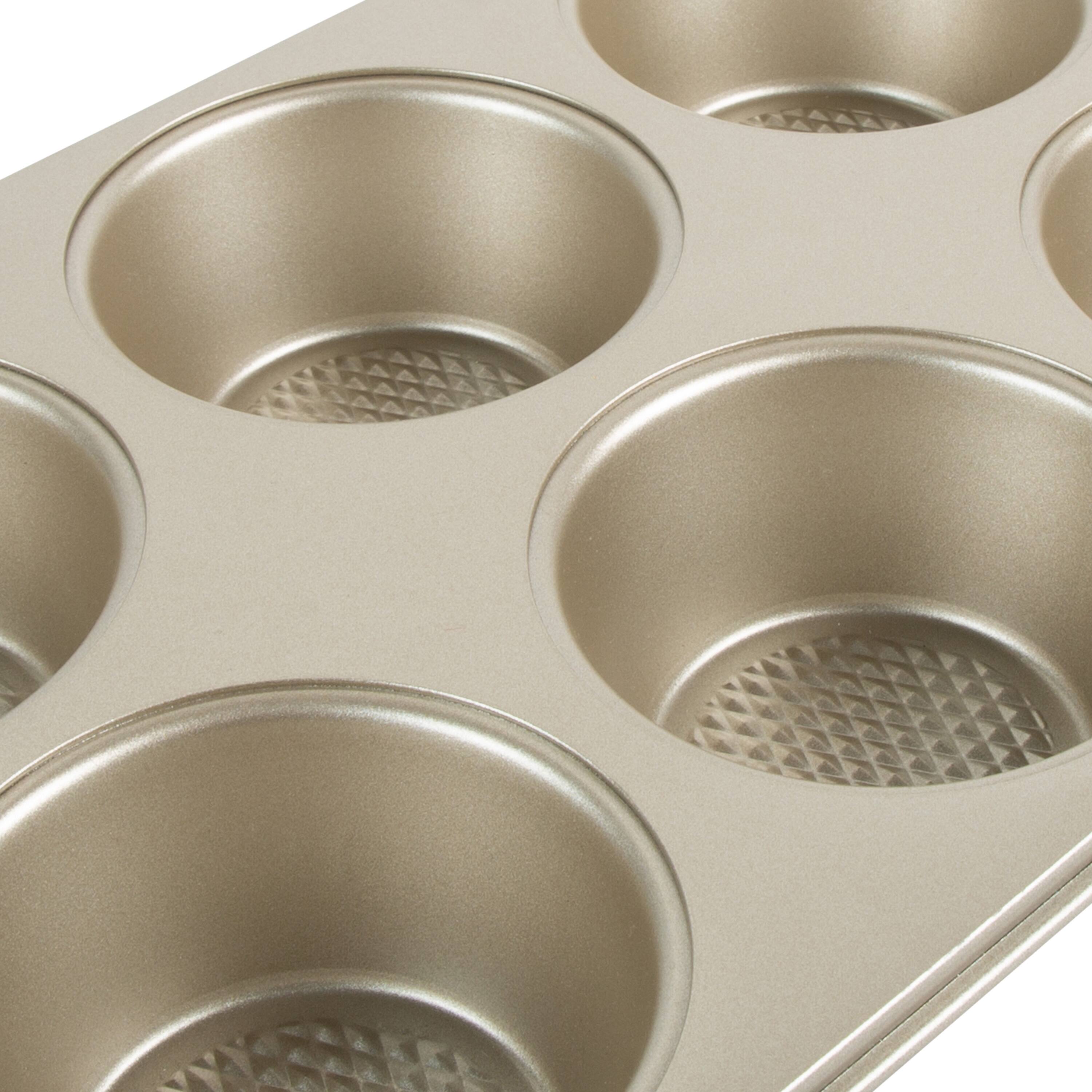 Kitchen Details Pro Series 6 Cup Muffin Pan with Diamond Base