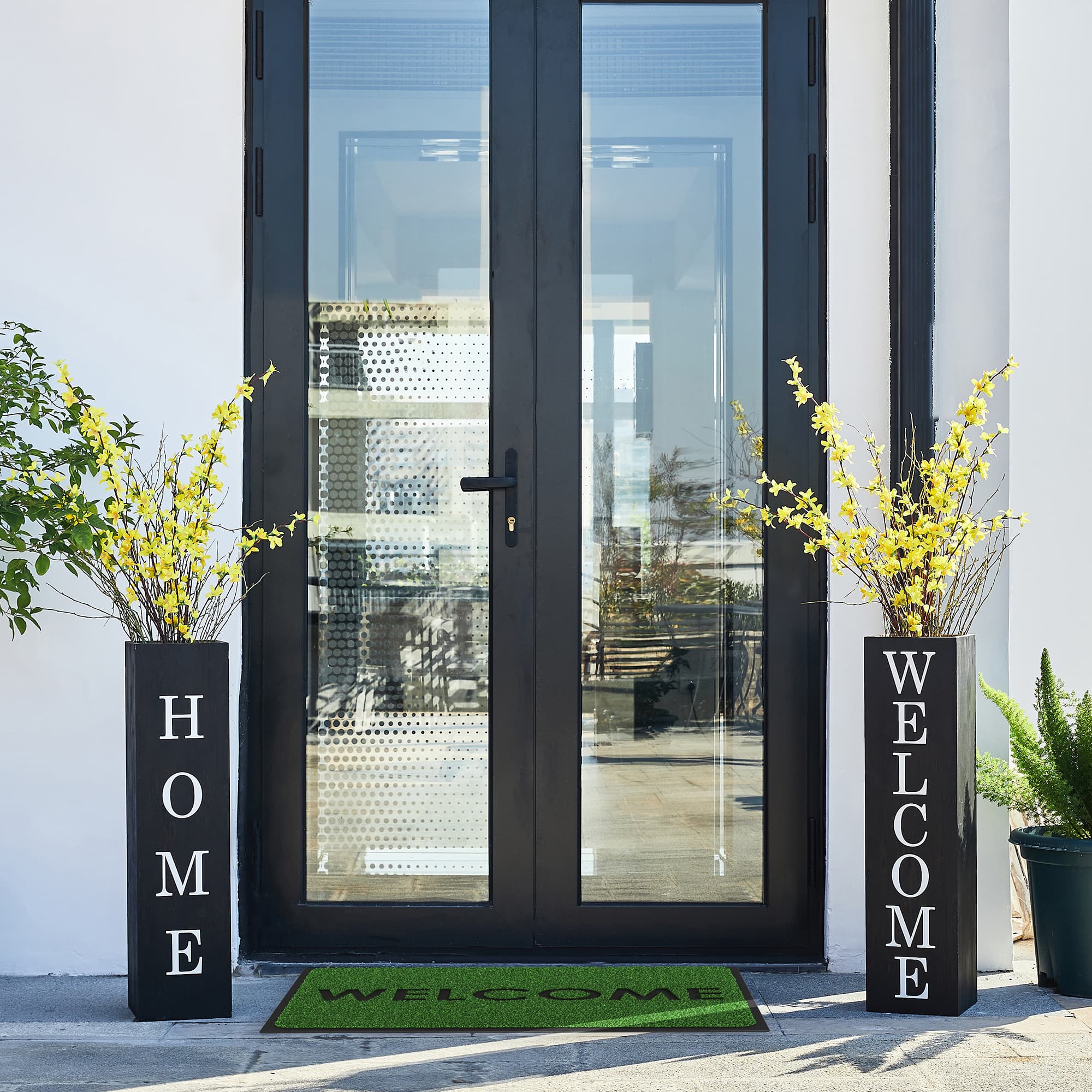 Glitzhome&#xAE; 30&#x22; Black Wood Boxed Welcome Home Porch Sign