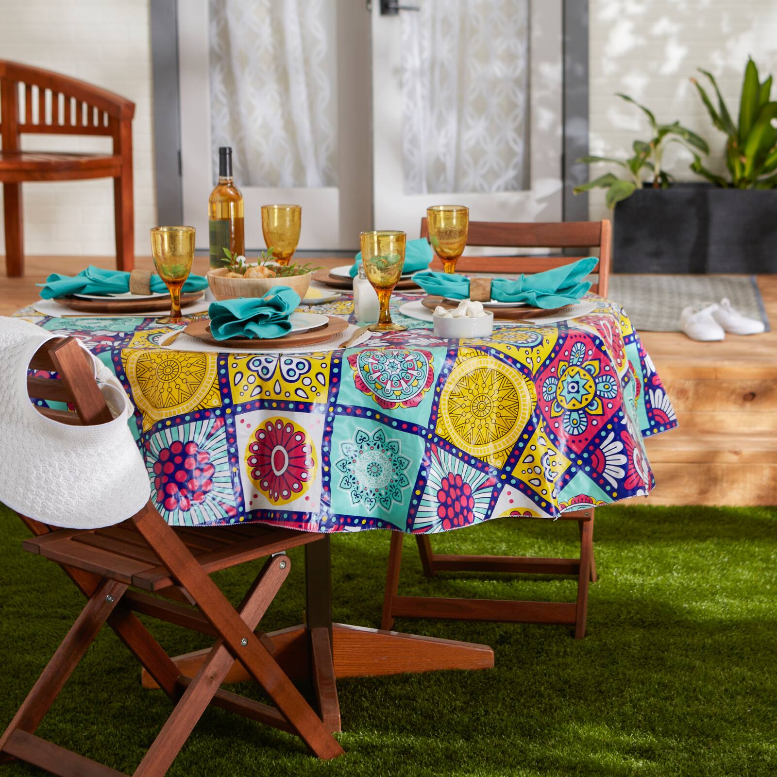 Morocco Summer Vinyl Tablecloth 70" Round