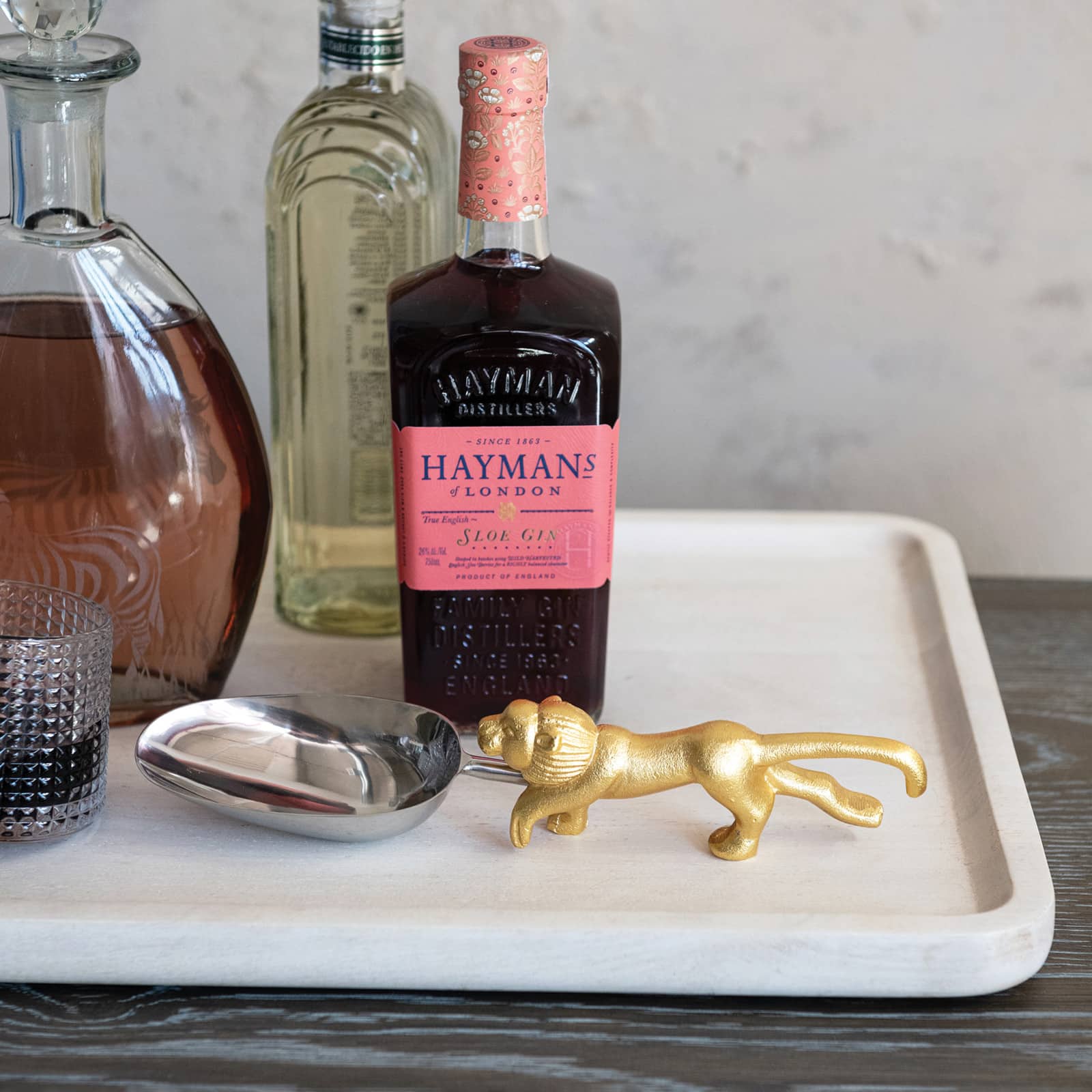 Hello Honey Stainless Steel and Cast Aluminum Scoop with Lion Shaped Handle, Gold Finish