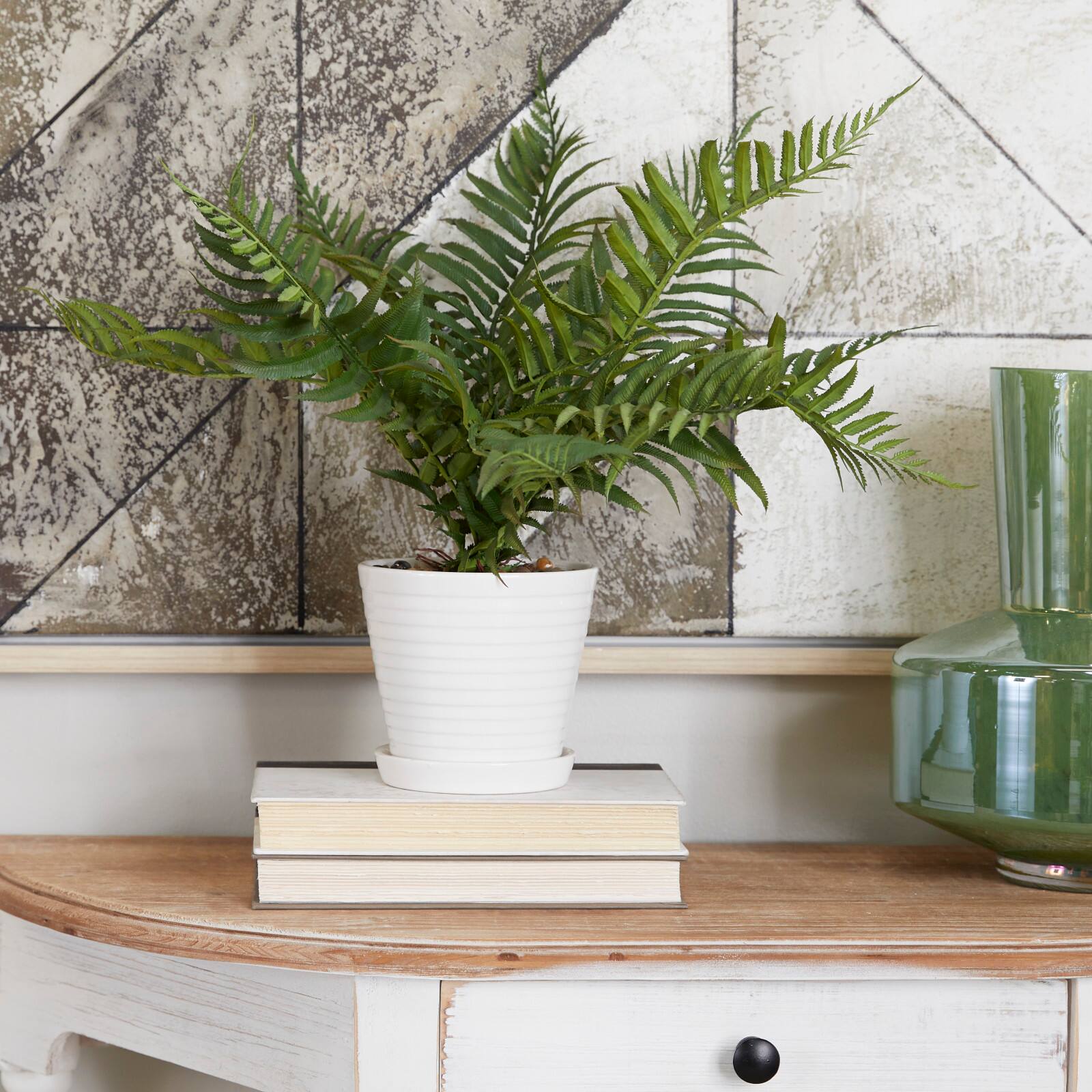 White Traditional Floral and botanical Artificial Foliage, 19&#x22; x 23&#x22; x 14&#x22;