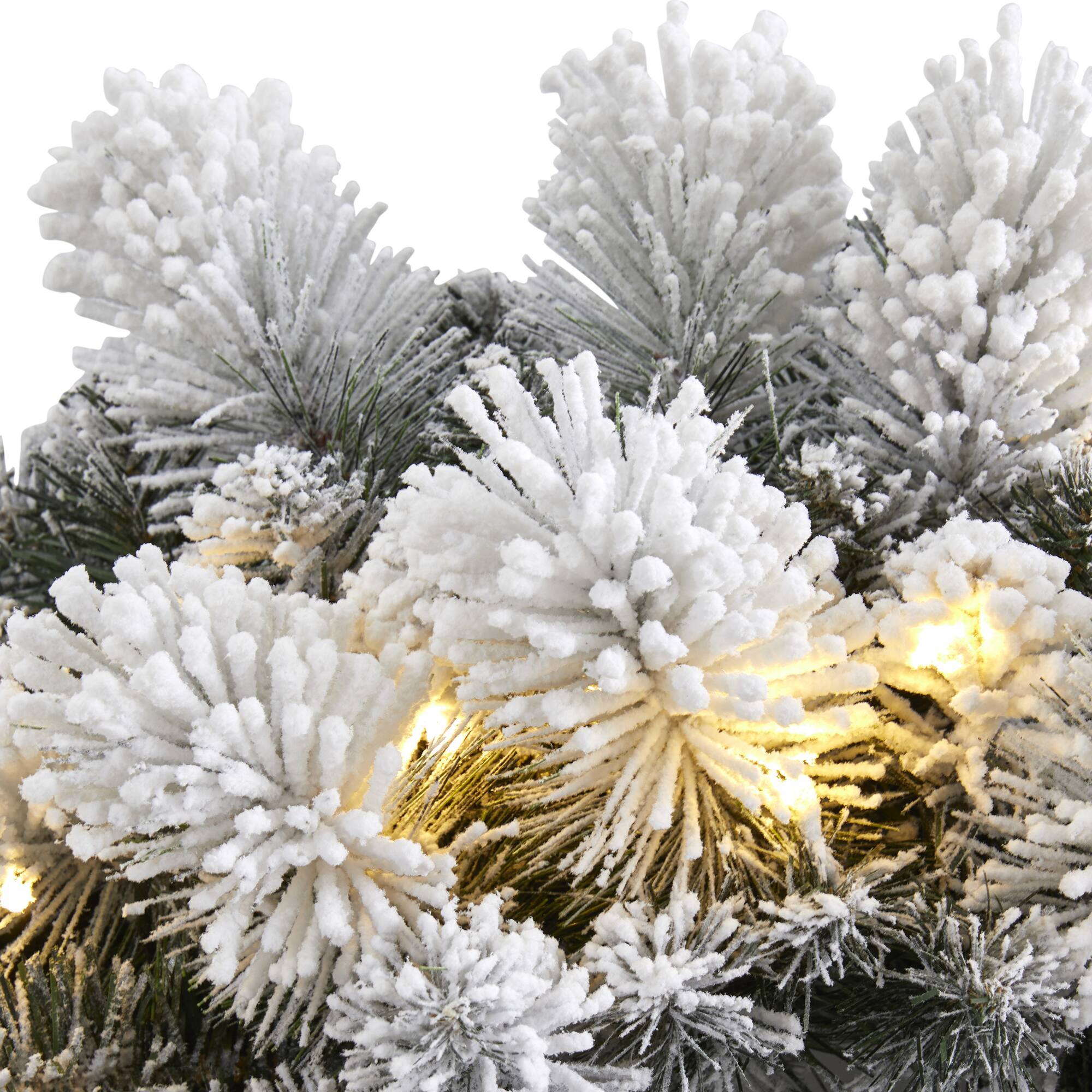 24&#x22; LED Flocked Christmas Wreath