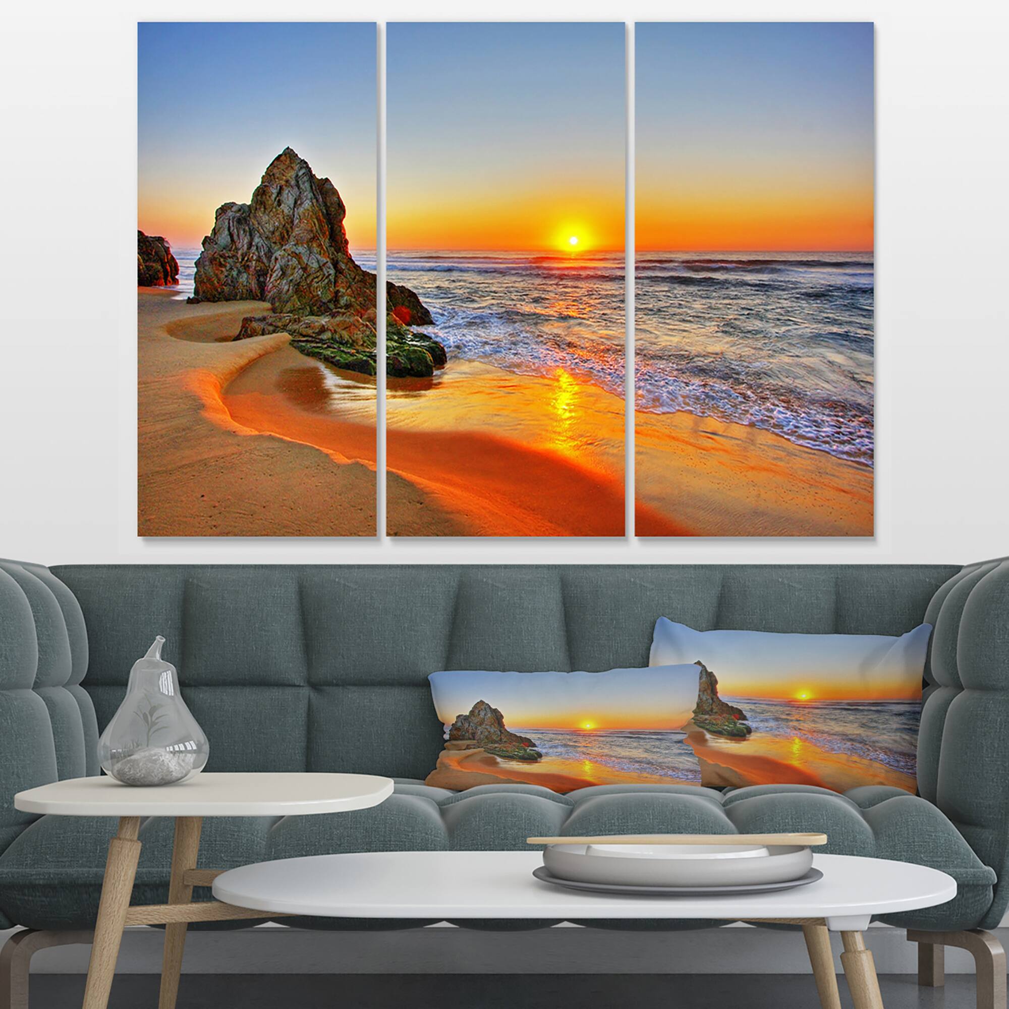 Designart - Beautiful Sunrise by Beach in Tathra