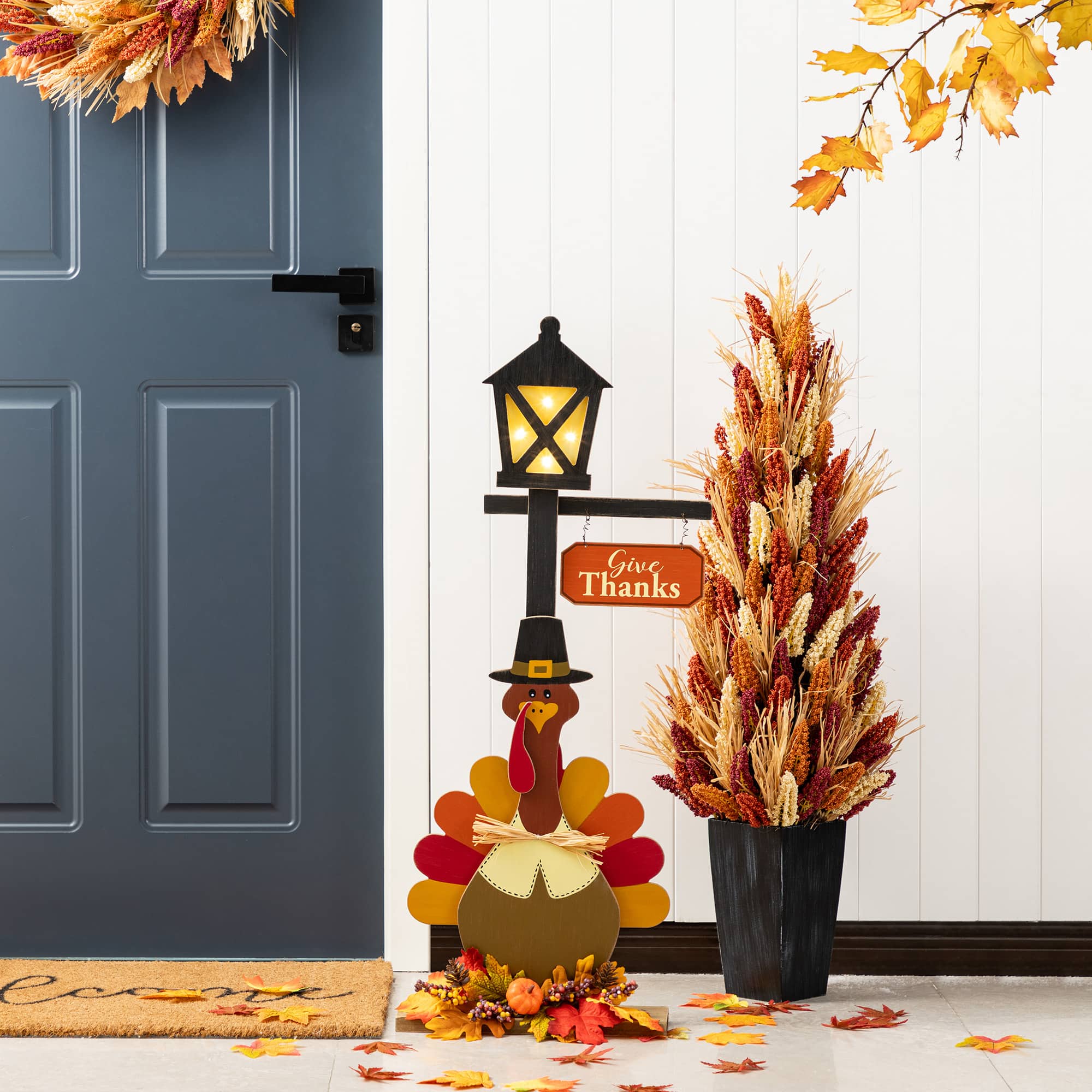 Glitzhome&#xAE; 36&#x22;H Lighted Thanksgiving Wooden Turkey Lamp Post Porch Decor