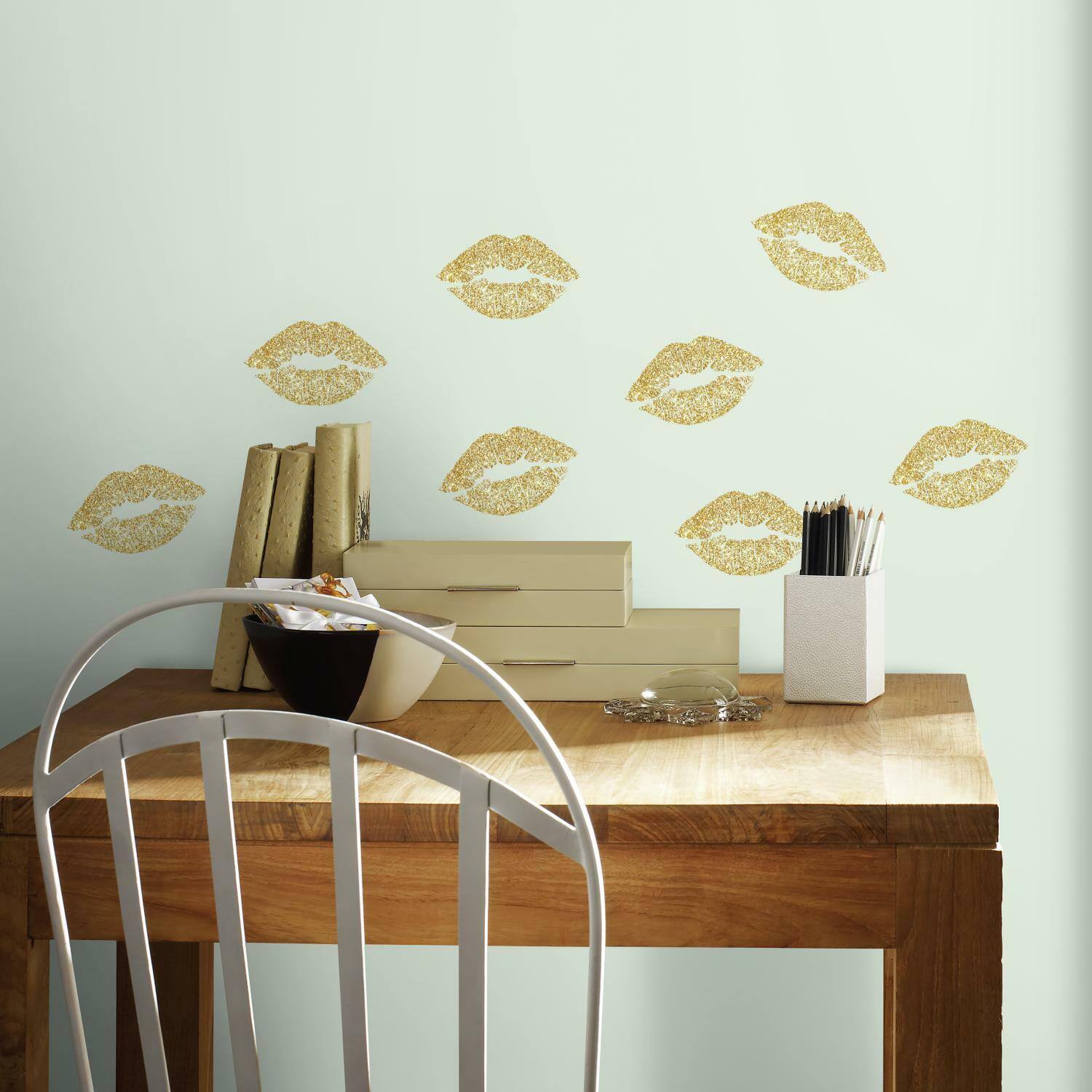 RoomMates Glitter Lip Peel &#x26; Stick Wall Decals