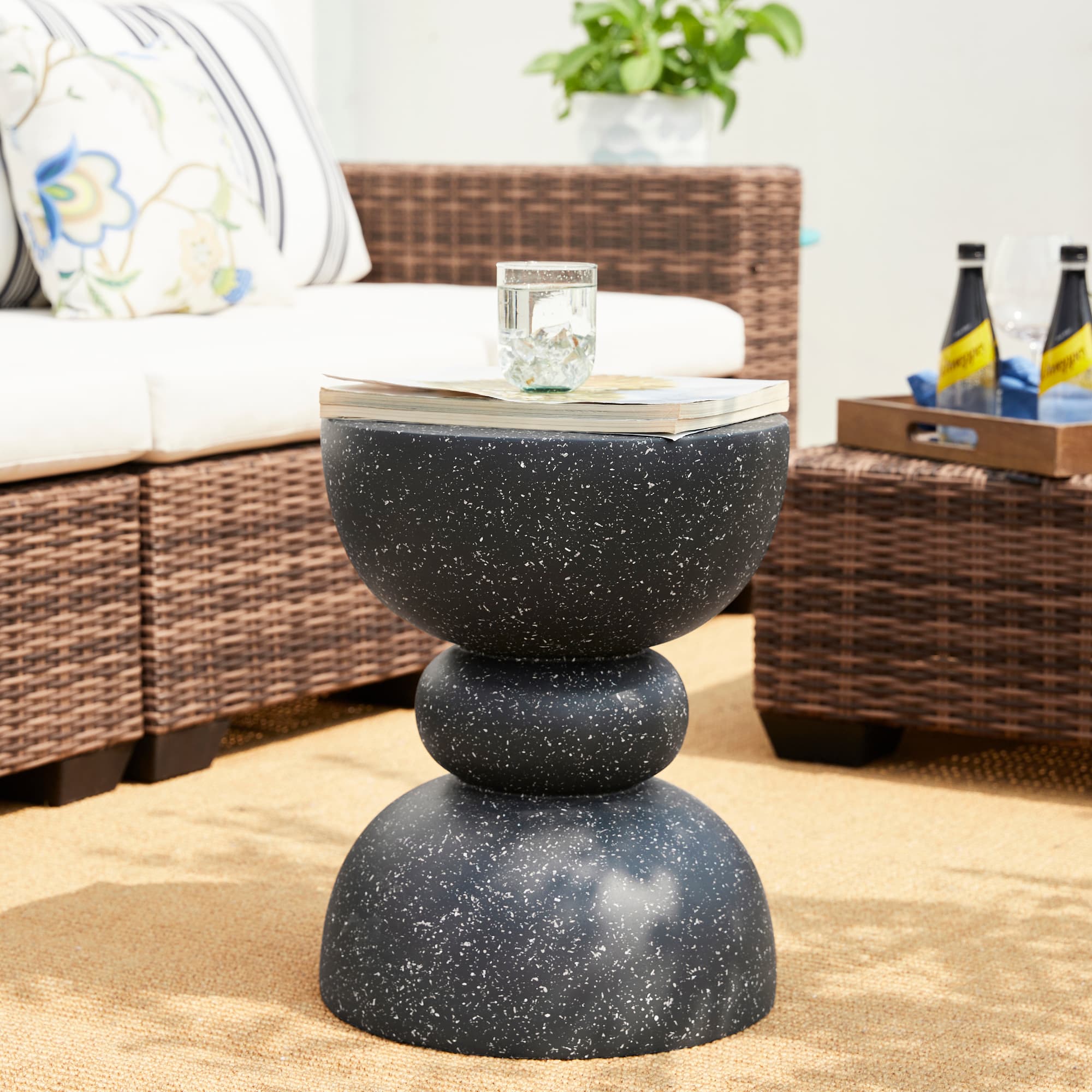 Glitzhome&#xAE; 17.5&#x22; Multifunctional Faux Terrazzo Garden Stool