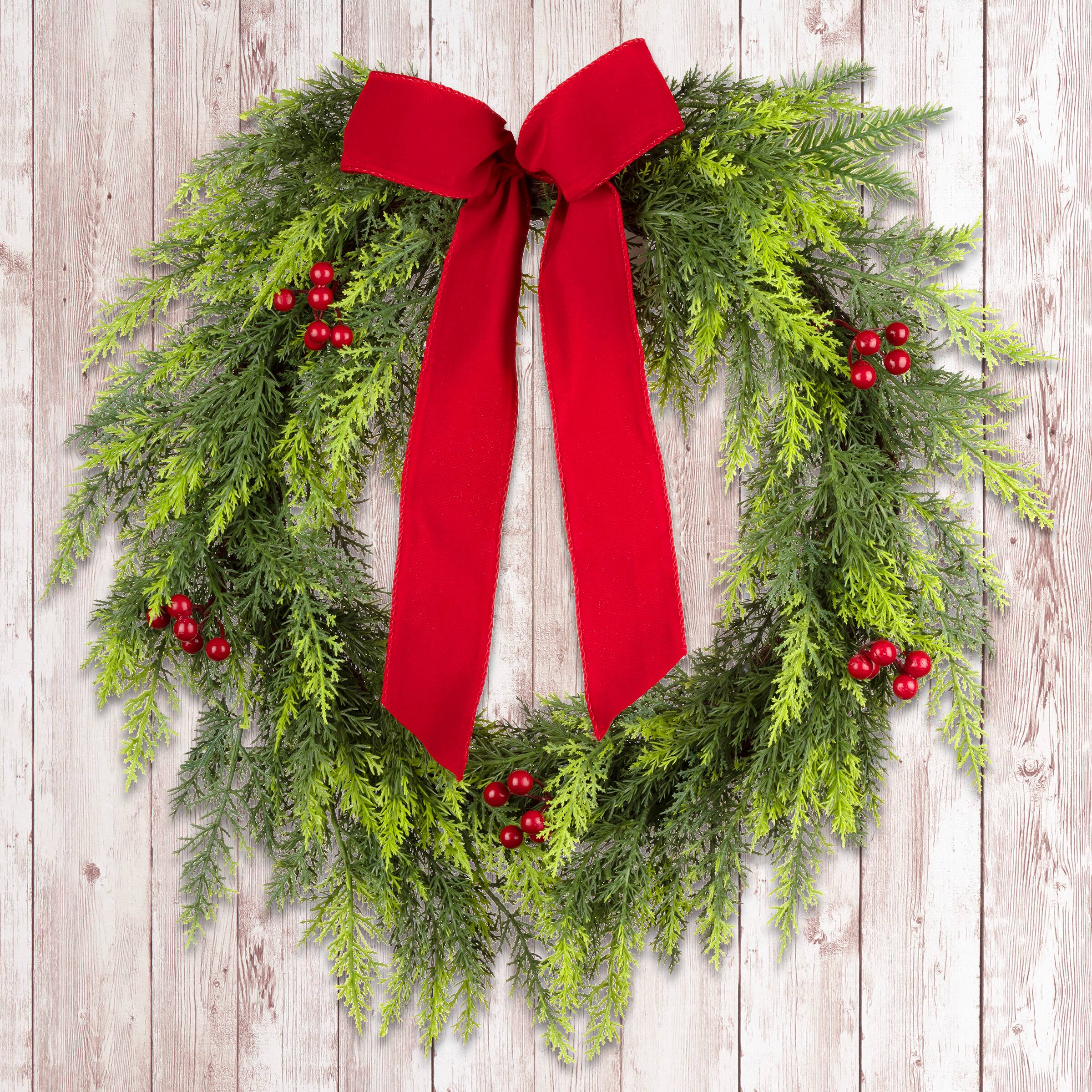 24" Christmas Classic Wreath