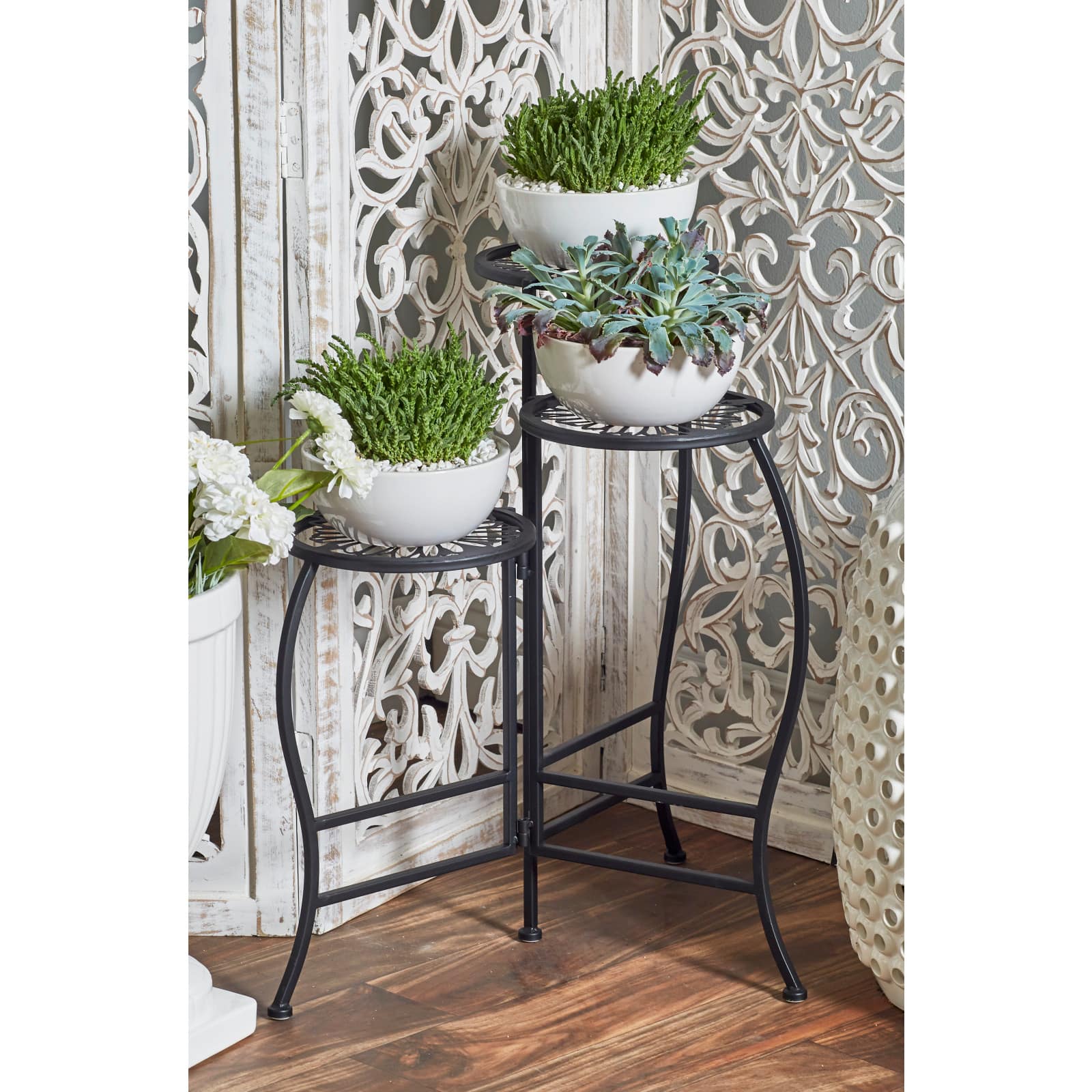 2ft. Black Flower Metal Traditional Plantstand