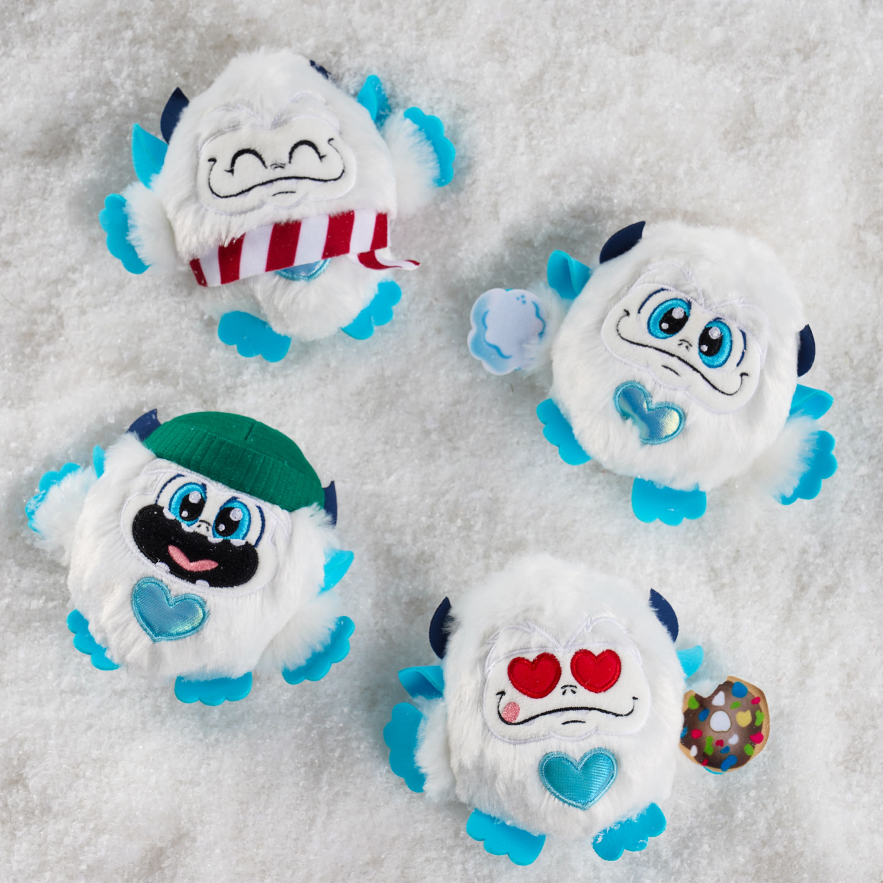 The Elf on the Shelf&#xAE; SnoBiggie&#x2122; Yeti Snowball Surprise Blind Pack