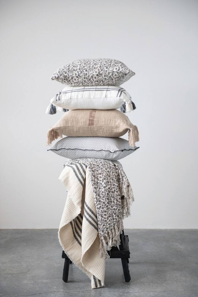 Hello Honey® Neutral Floral Pattern Cotton Throw Blanket with Fringe