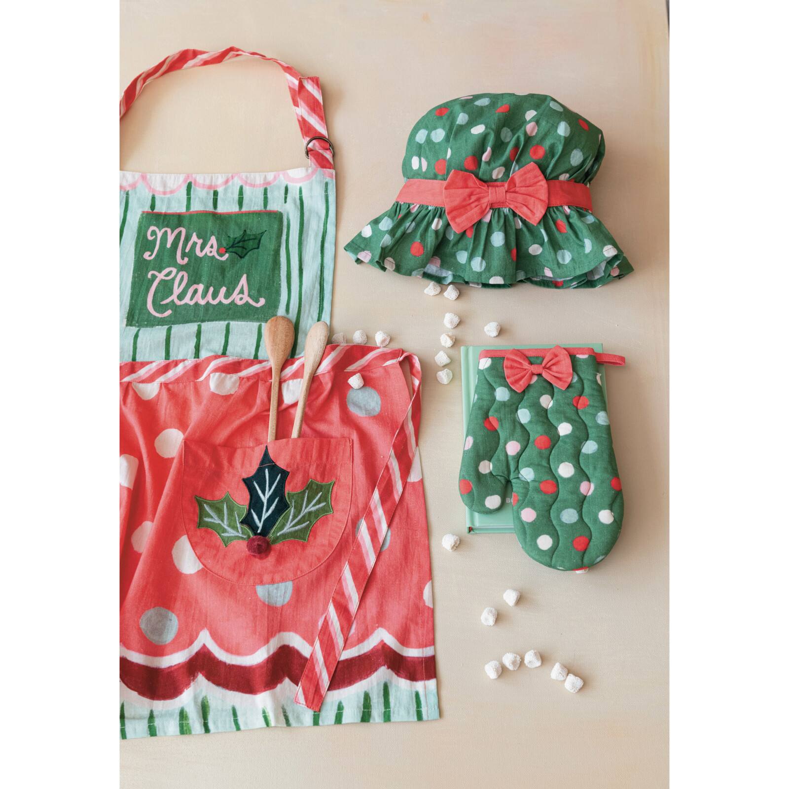 Hello Honey&#xAE; Mrs. Claus Theme Cotton Child Apron Set