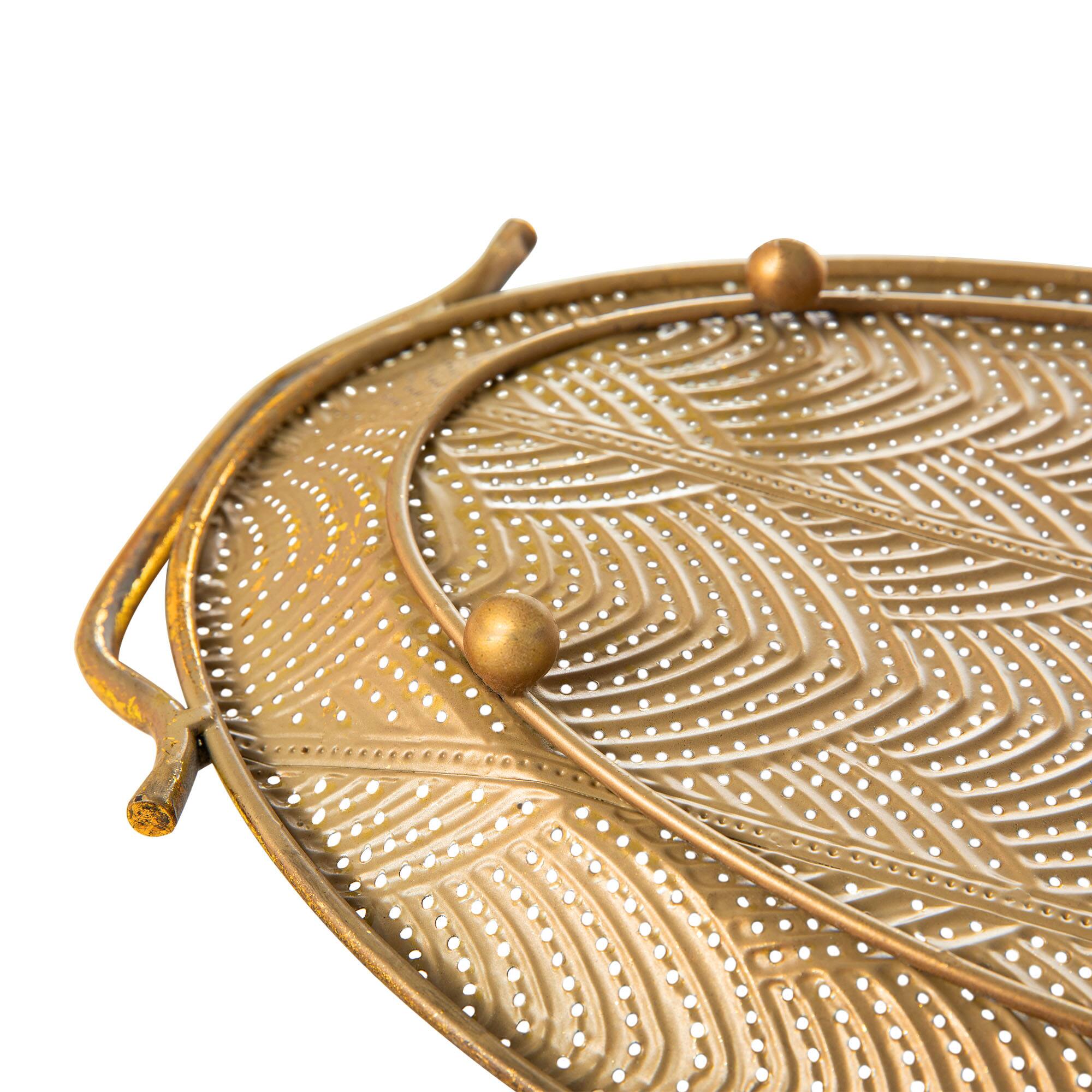 Glitzhome&#xAE; Gold Oval Metal Decorative Trays Set