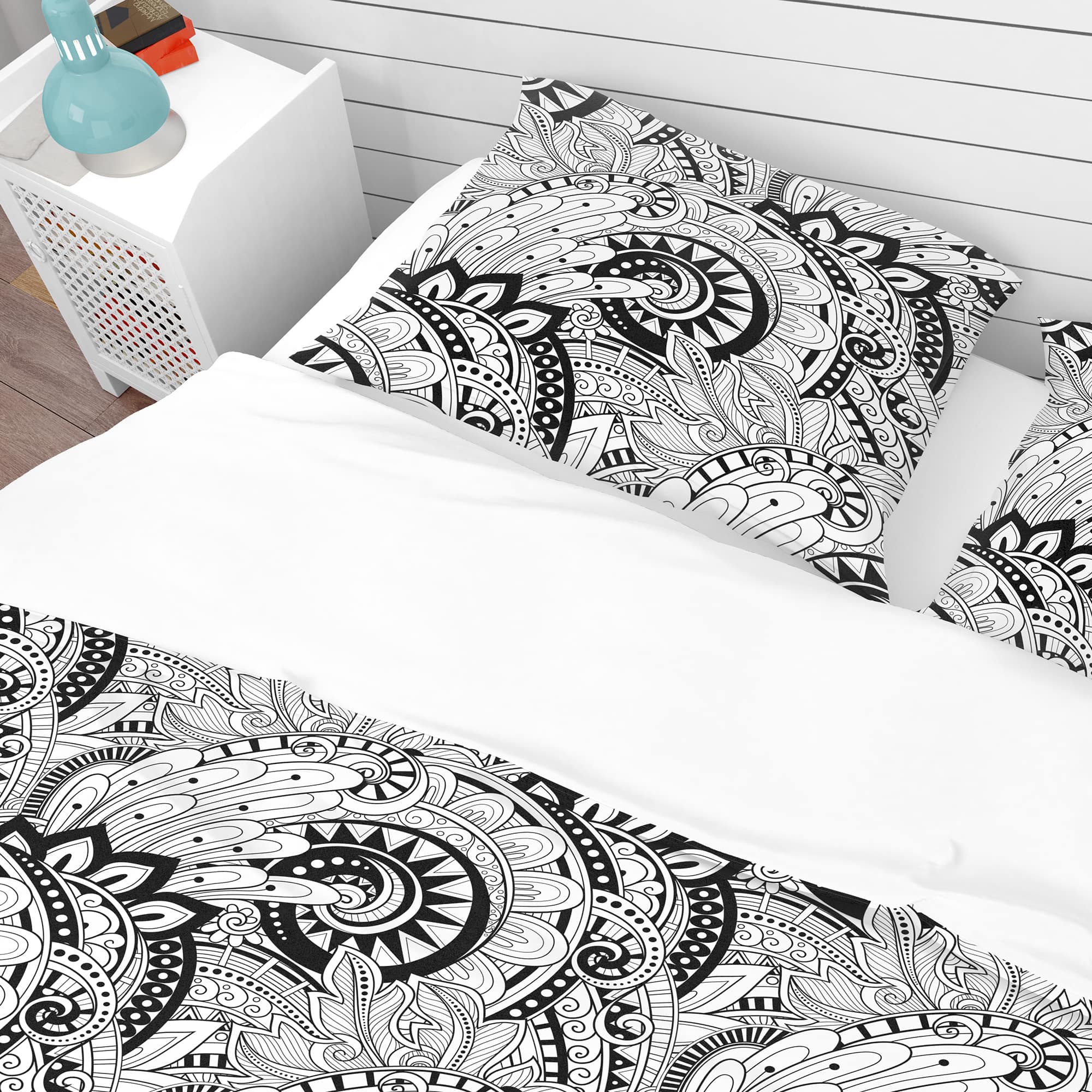 Designart &#x27;Monochrome Abstract Floral Pattern&#x27; Bohemian &#x26; Eclectic Bedding Set - Duvet Cover &#x26; Shams