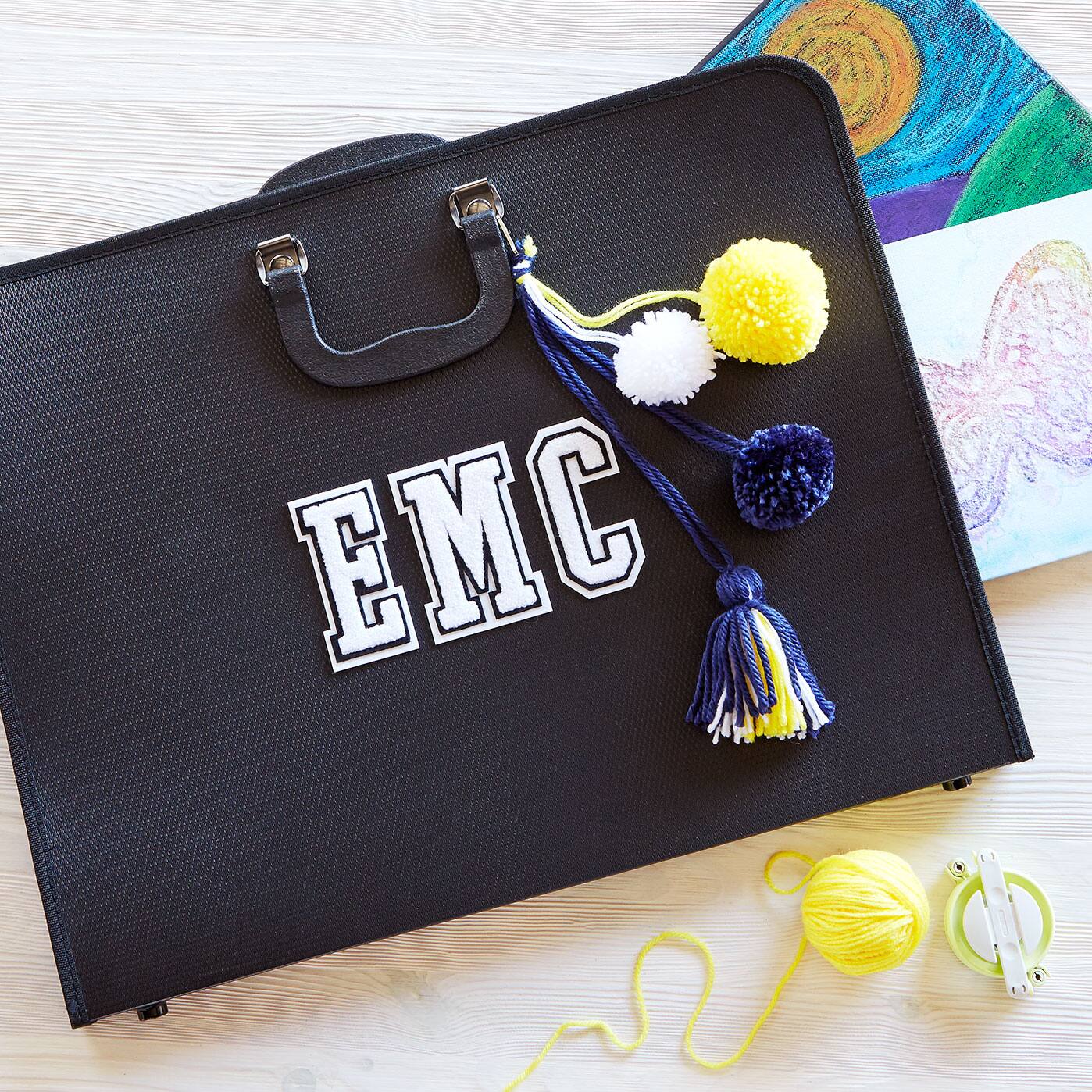 Personalized Portfolio for the Young Artist Projects Michaels