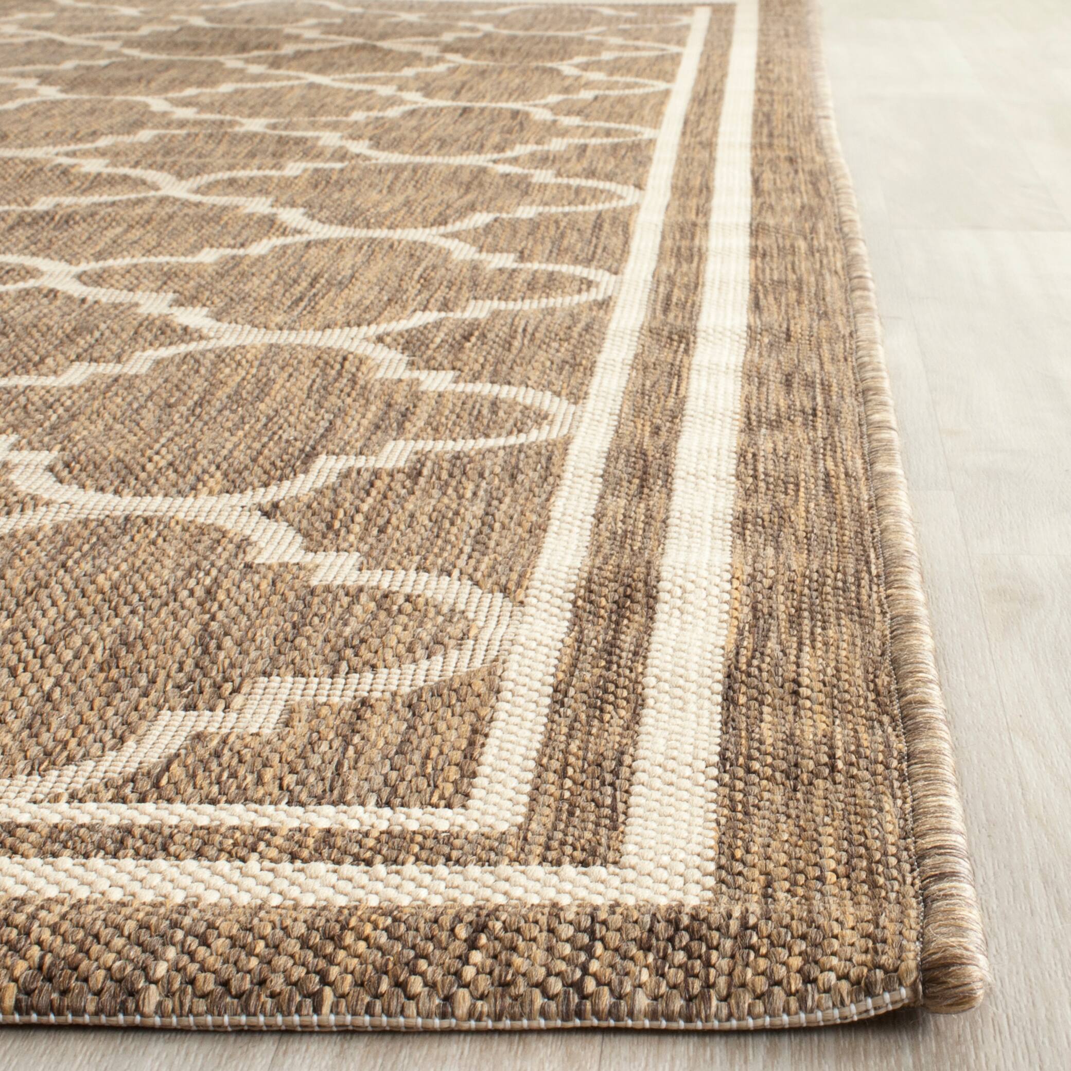Courtyard Quatre Border 5'-3" X 7'-7" Area Rug
