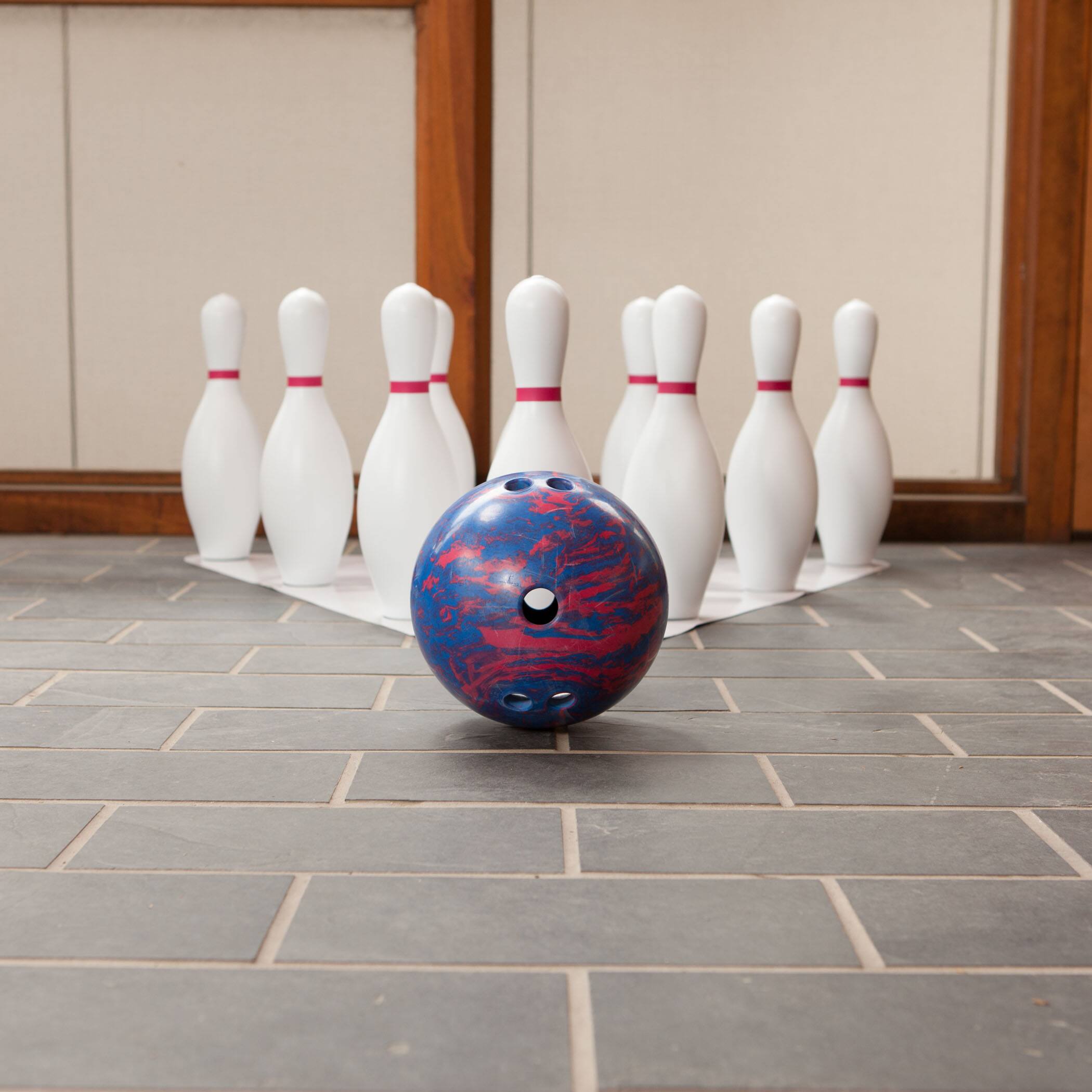 Champion Sports Plastic Bowling Ball &#x26; Pin Set