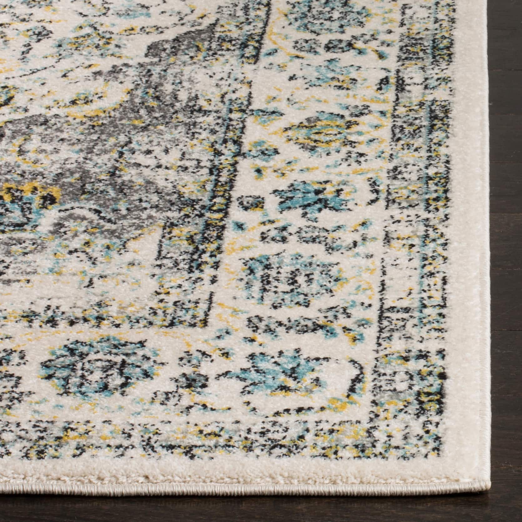 Evoke Vintage Medallion 2&#x27;-2&#x22; X 9&#x27; Area Rug
